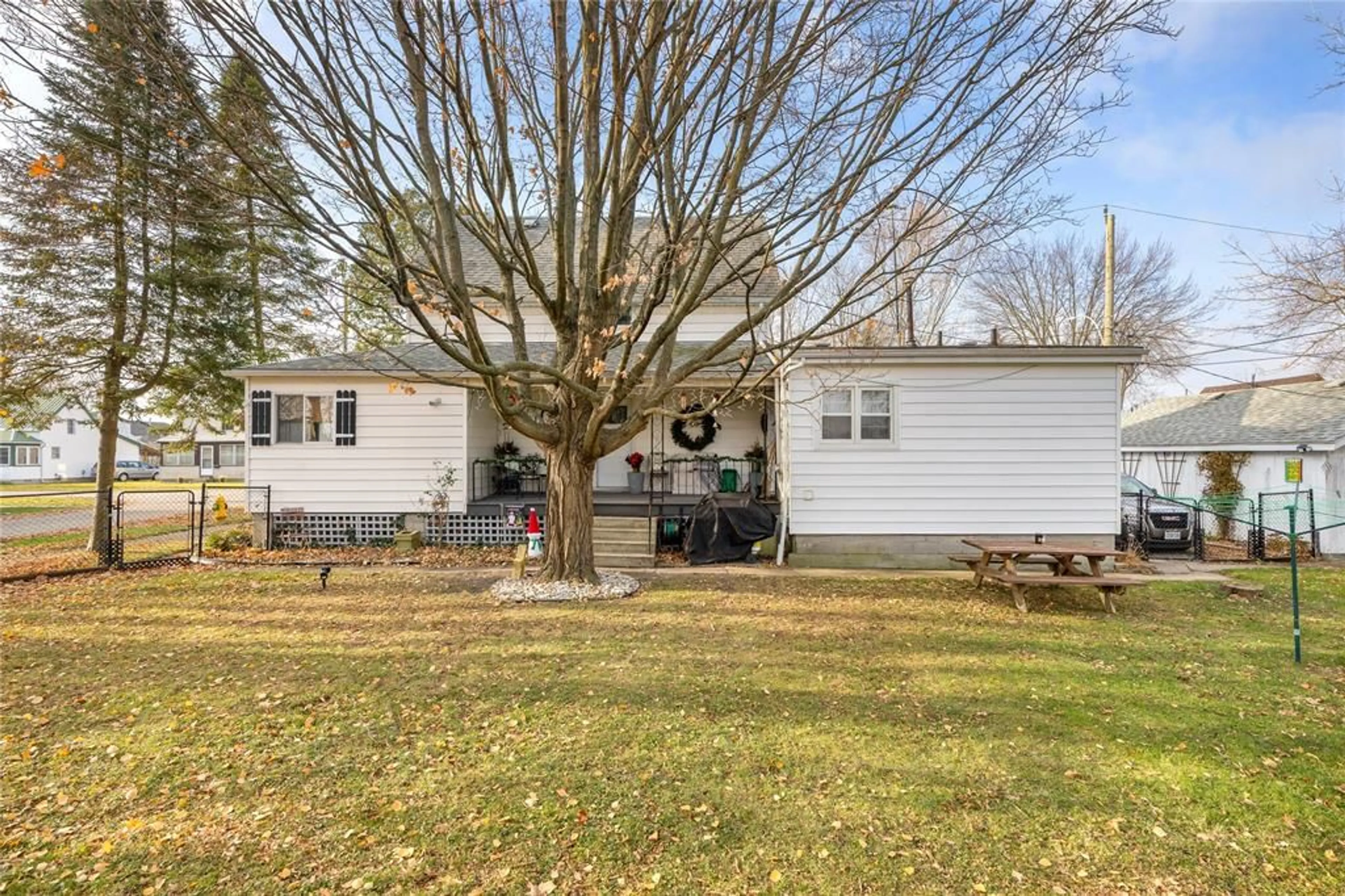 Unknown for 120 HIRAM St, Wallaceburg Ontario N8A 2R7