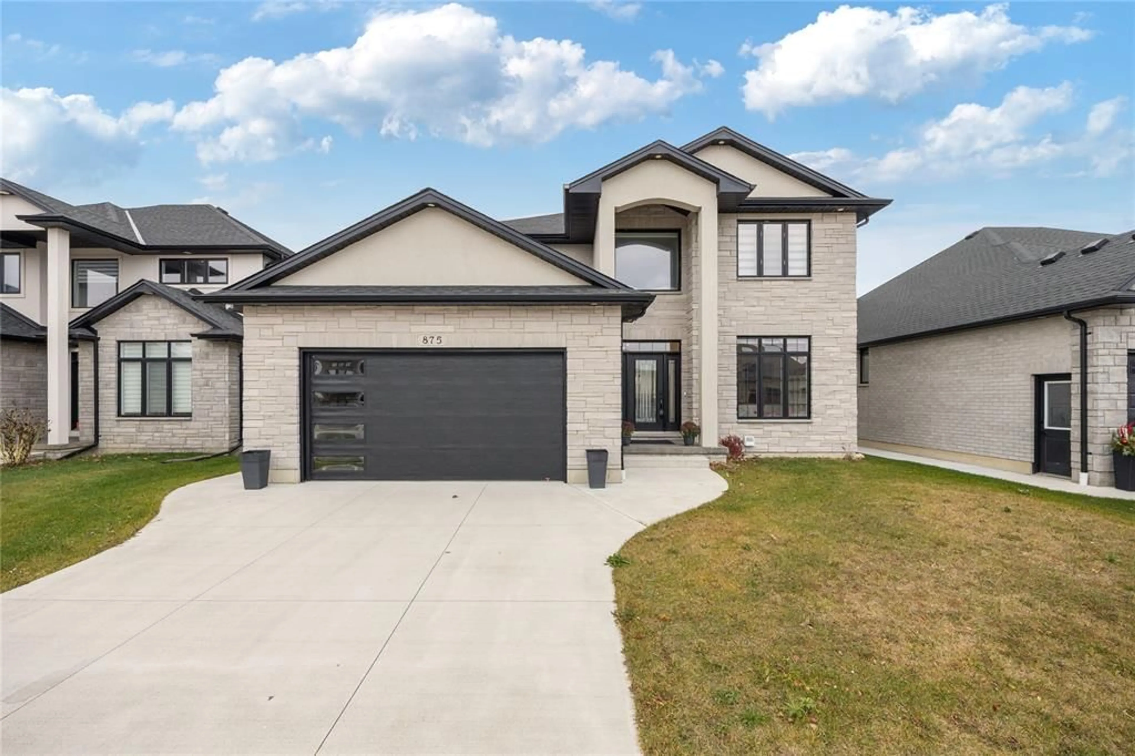 Unknown for 875 MAGNOLIA Lane, Sarnia Ontario N7S 0G3