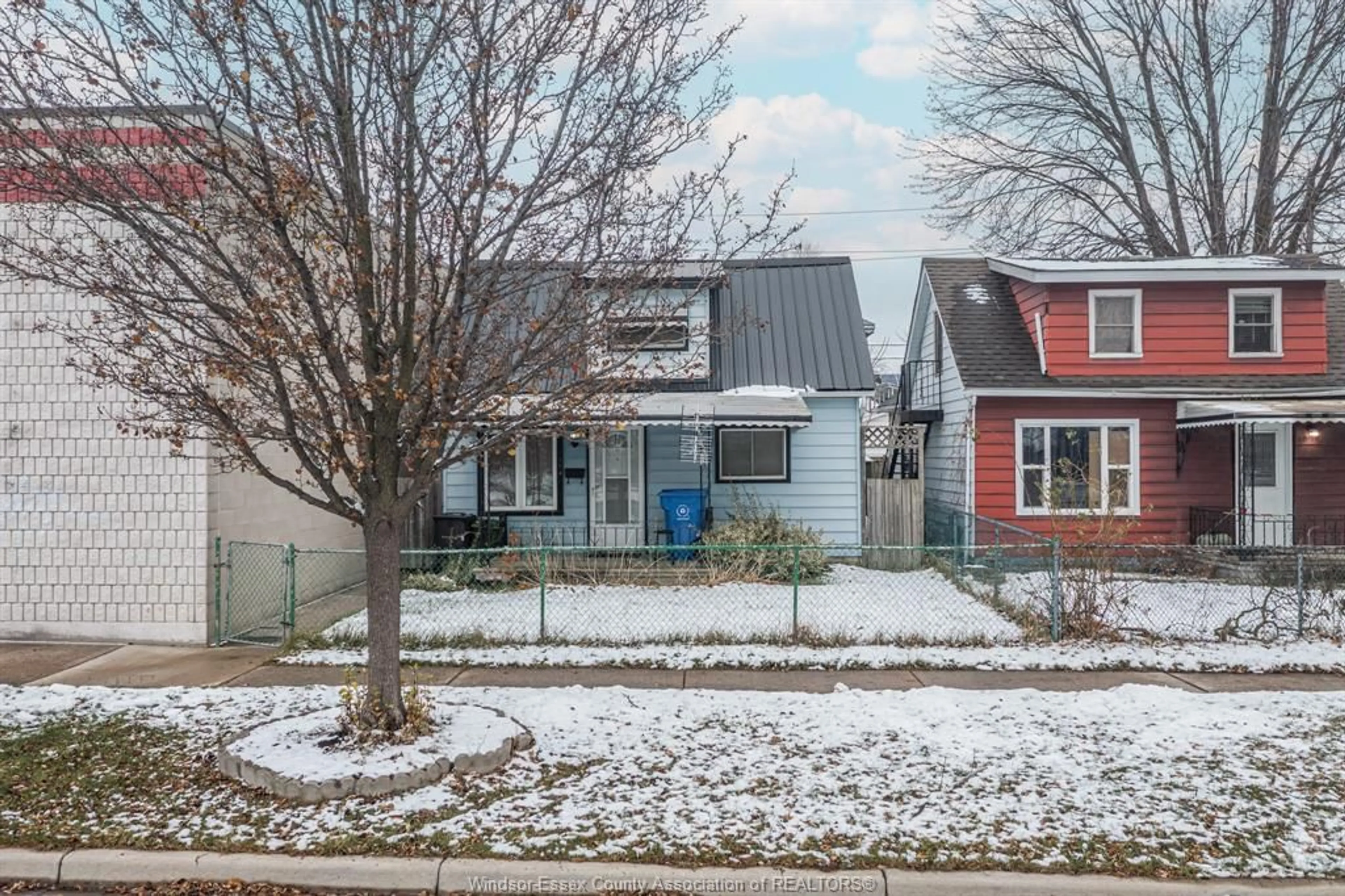 Unknown for 1354 ST. LUKE, Windsor Ontario N8Y 3N2