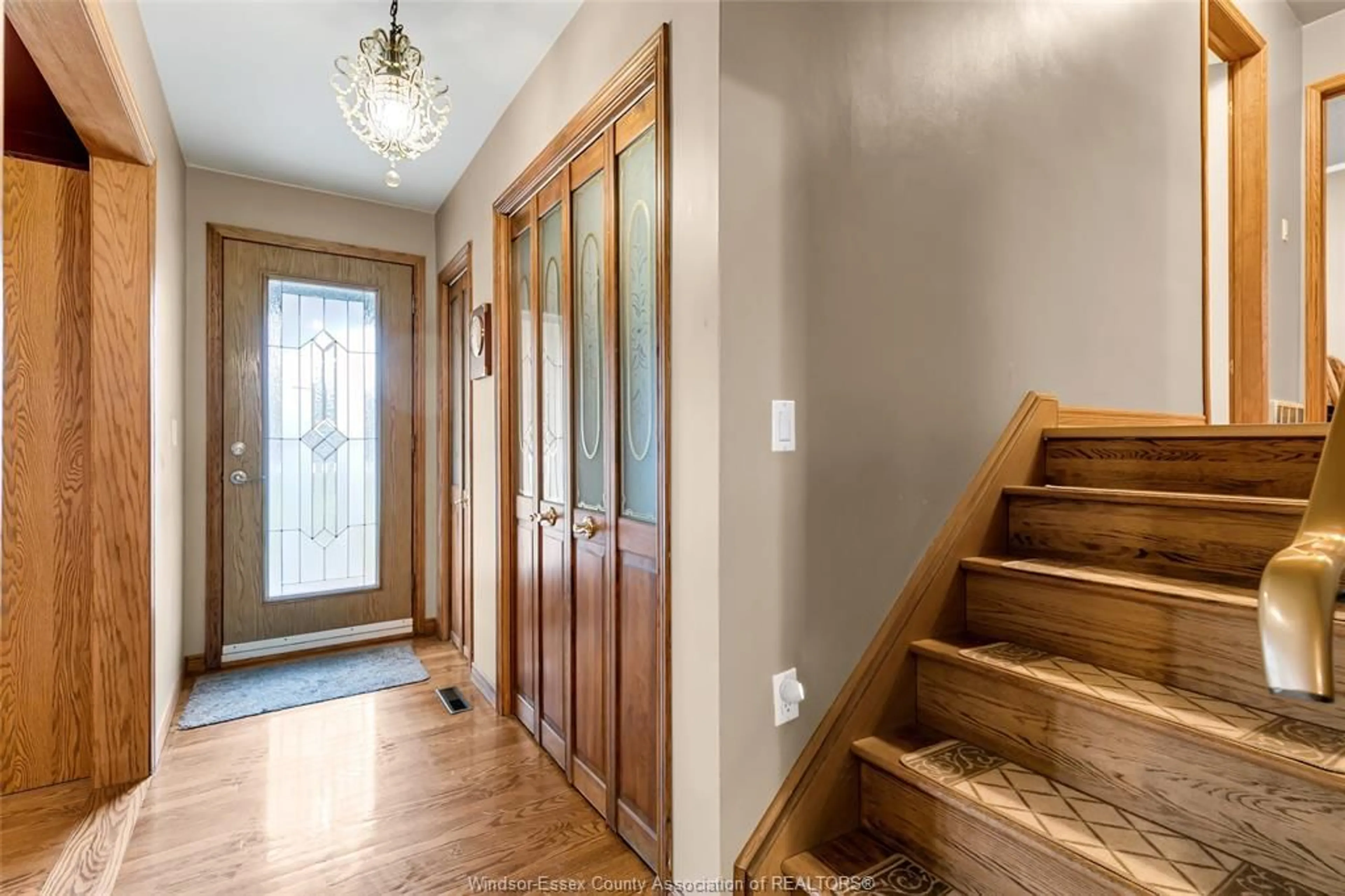 Indoor entryway for 3446 MANNING Rd, Lakeshore Ontario N0R 1K0