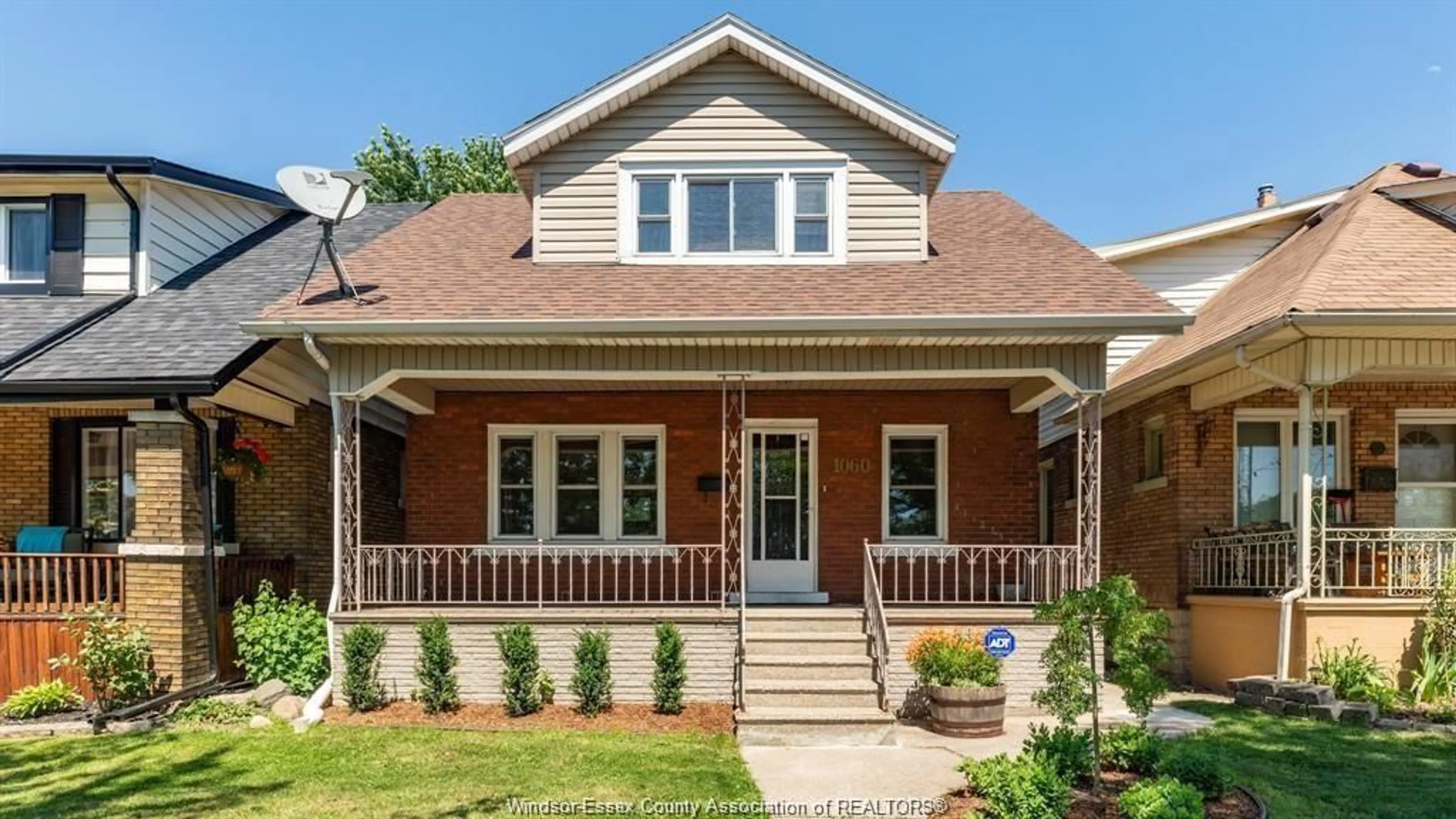 Home with brick exterior material, street for 1060 LAWRENCE Rd, Windsor Ontario N8Y 3Z8