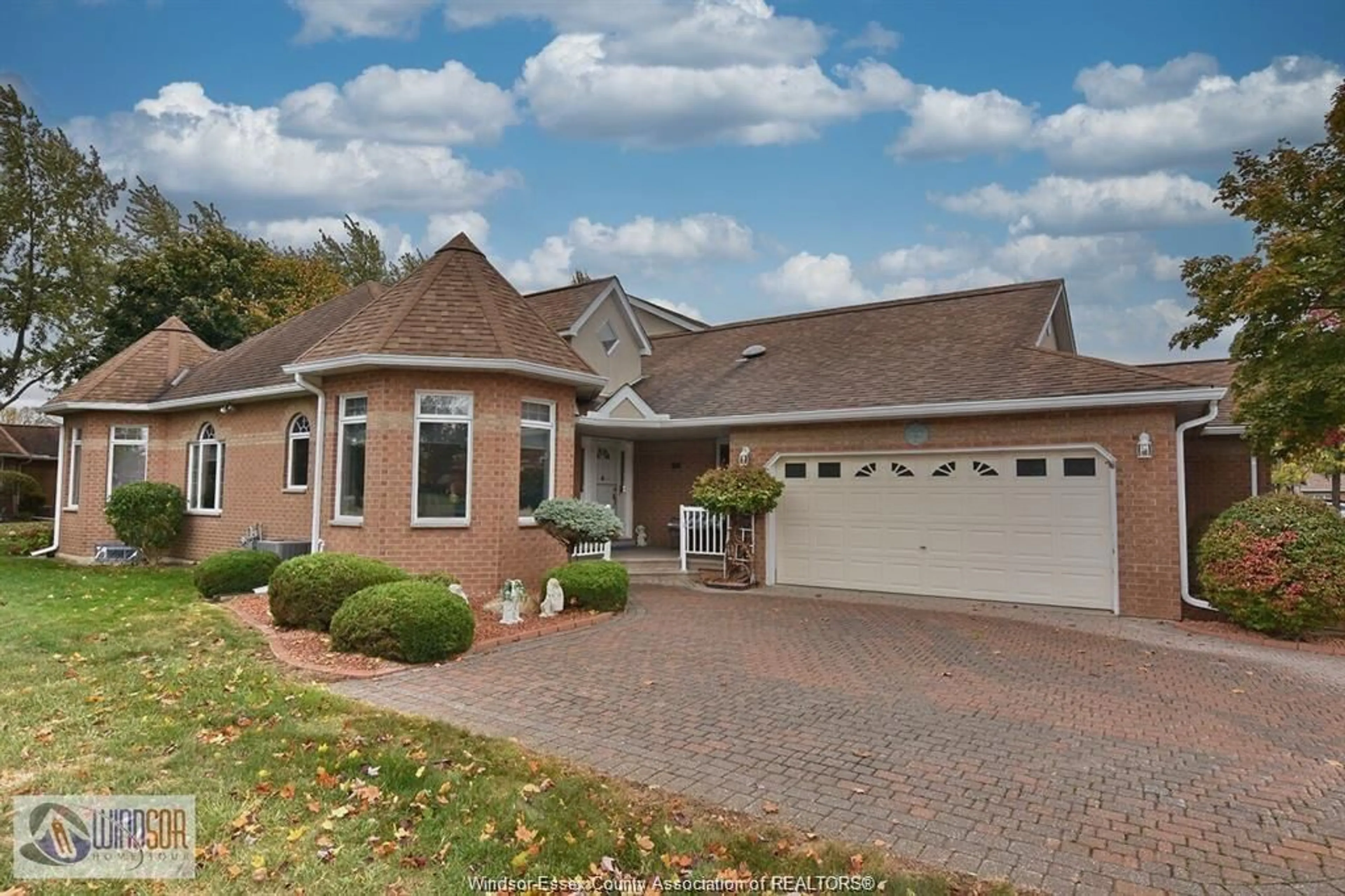 Home with brick exterior material, street for 4600 DALI Crt, Windsor Ontario N9G 2M8