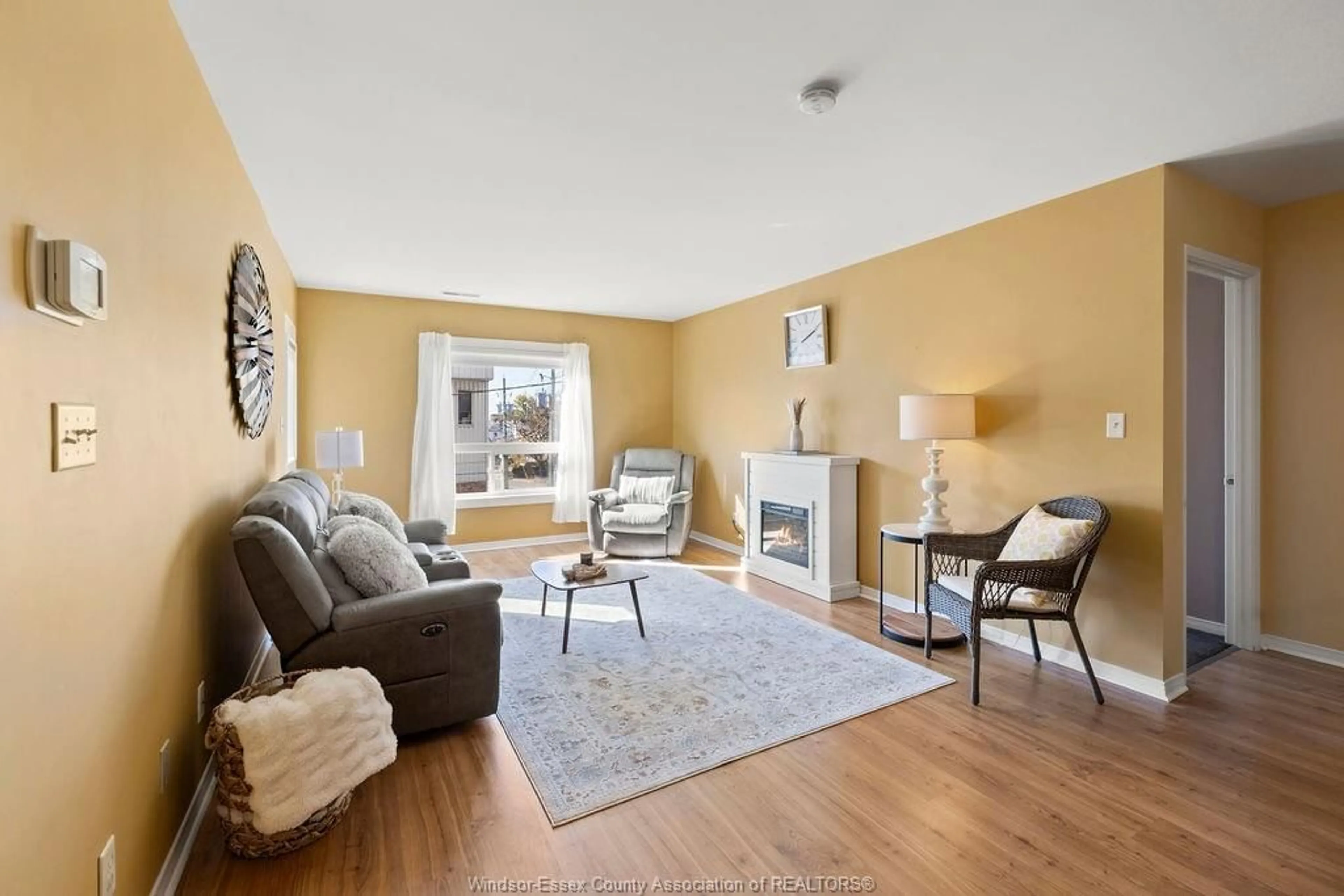 Living room with furniture, unknown for 5000 WYANDOTTE St #311, Windsor Ontario N8Y 5B8