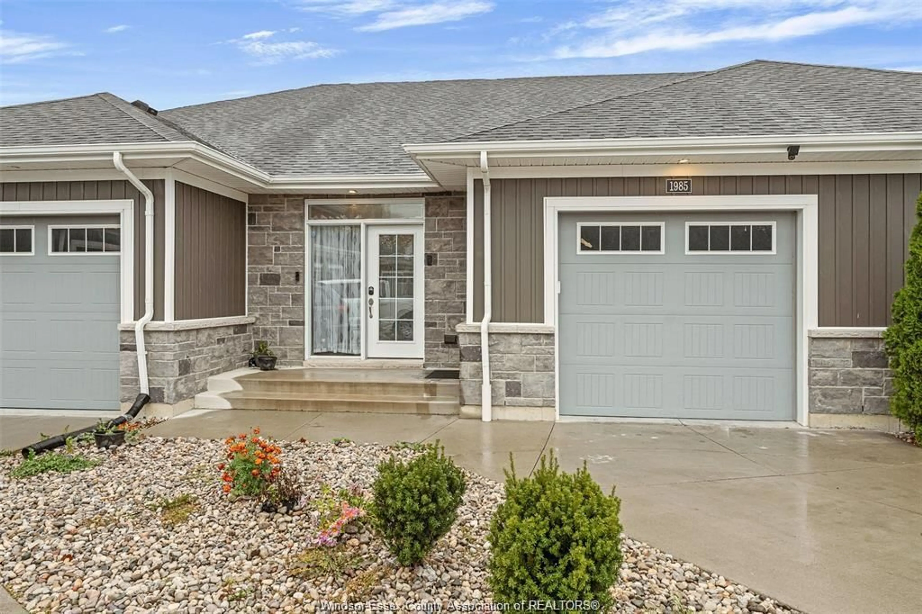 Home with vinyl exterior material, street for 1985 ETHAN Court, Windsor Ontario N8T 1G1