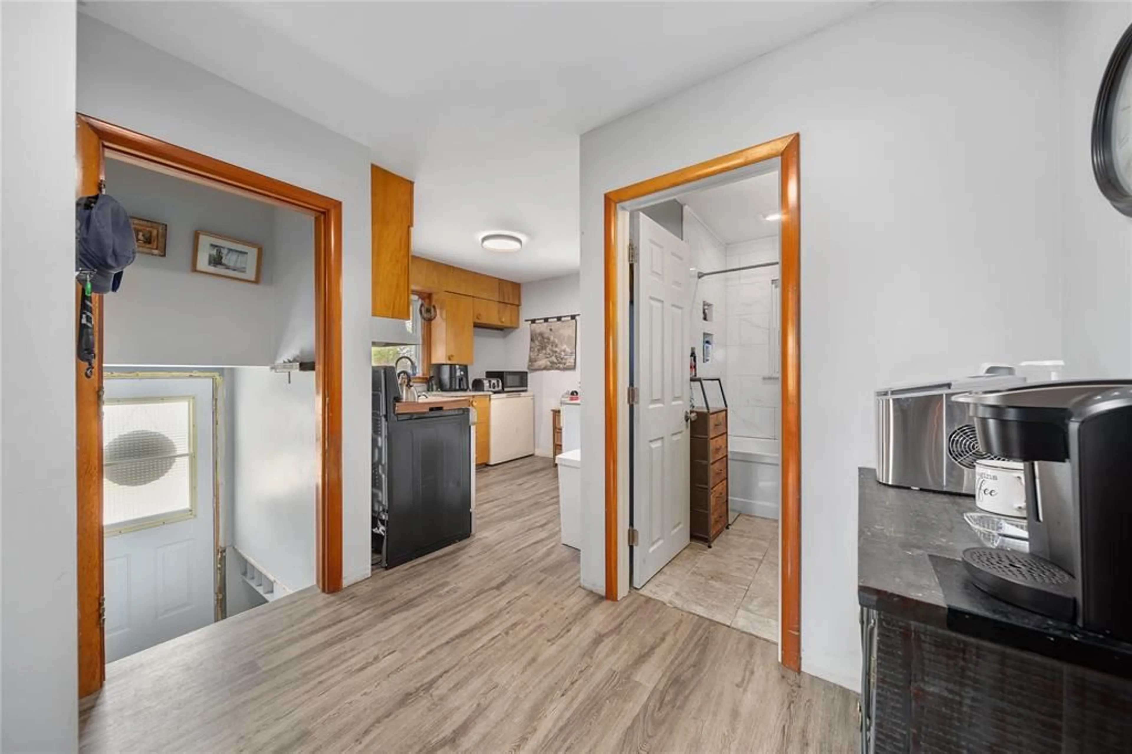 Open concept kitchen, unknown for 19 BROADWAY St, Lambton Shores Ontario N0N 1J0