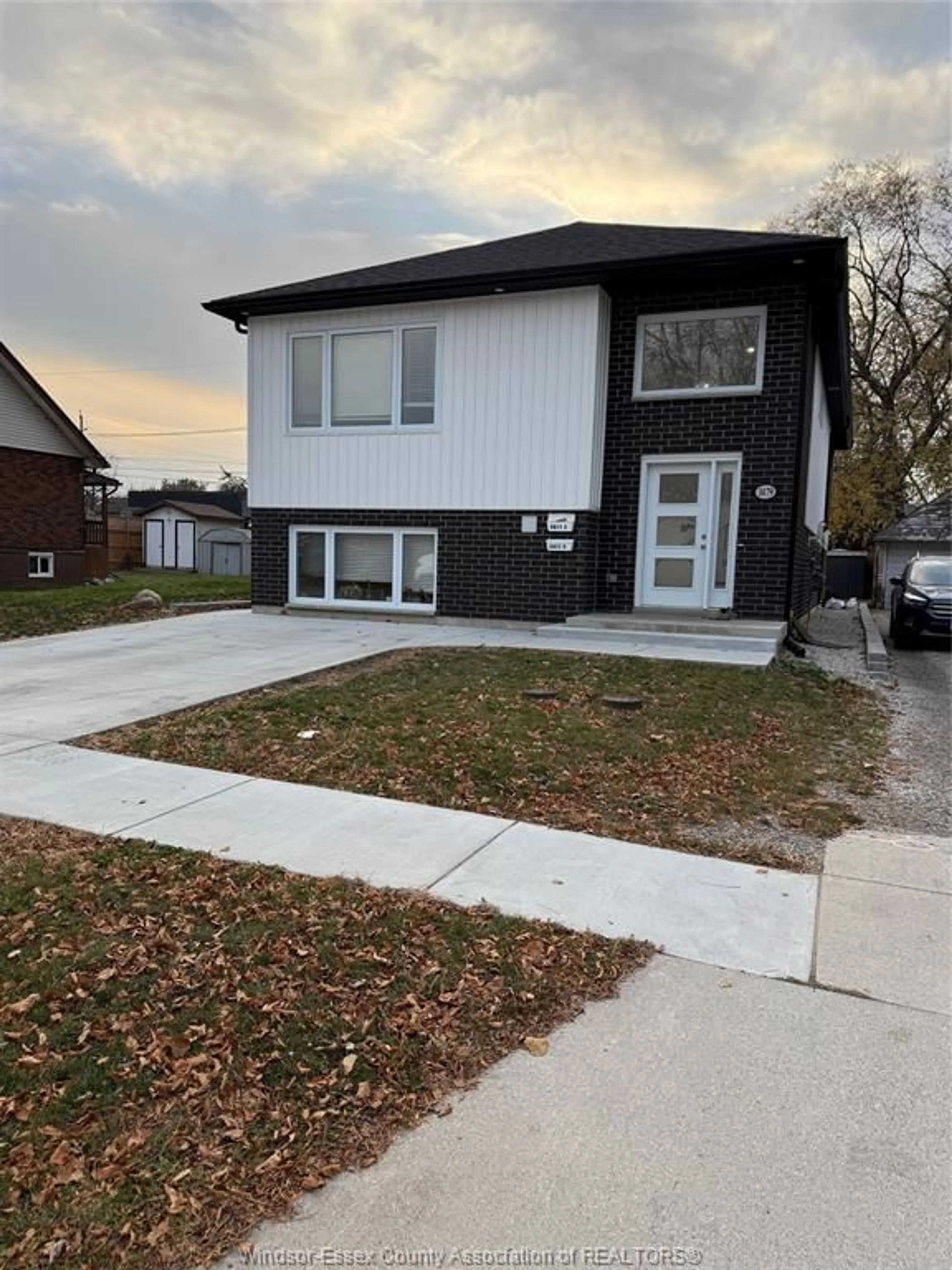 Unknown for 1479 WESTCOTT, Windsor Ontario N8Y 4C3