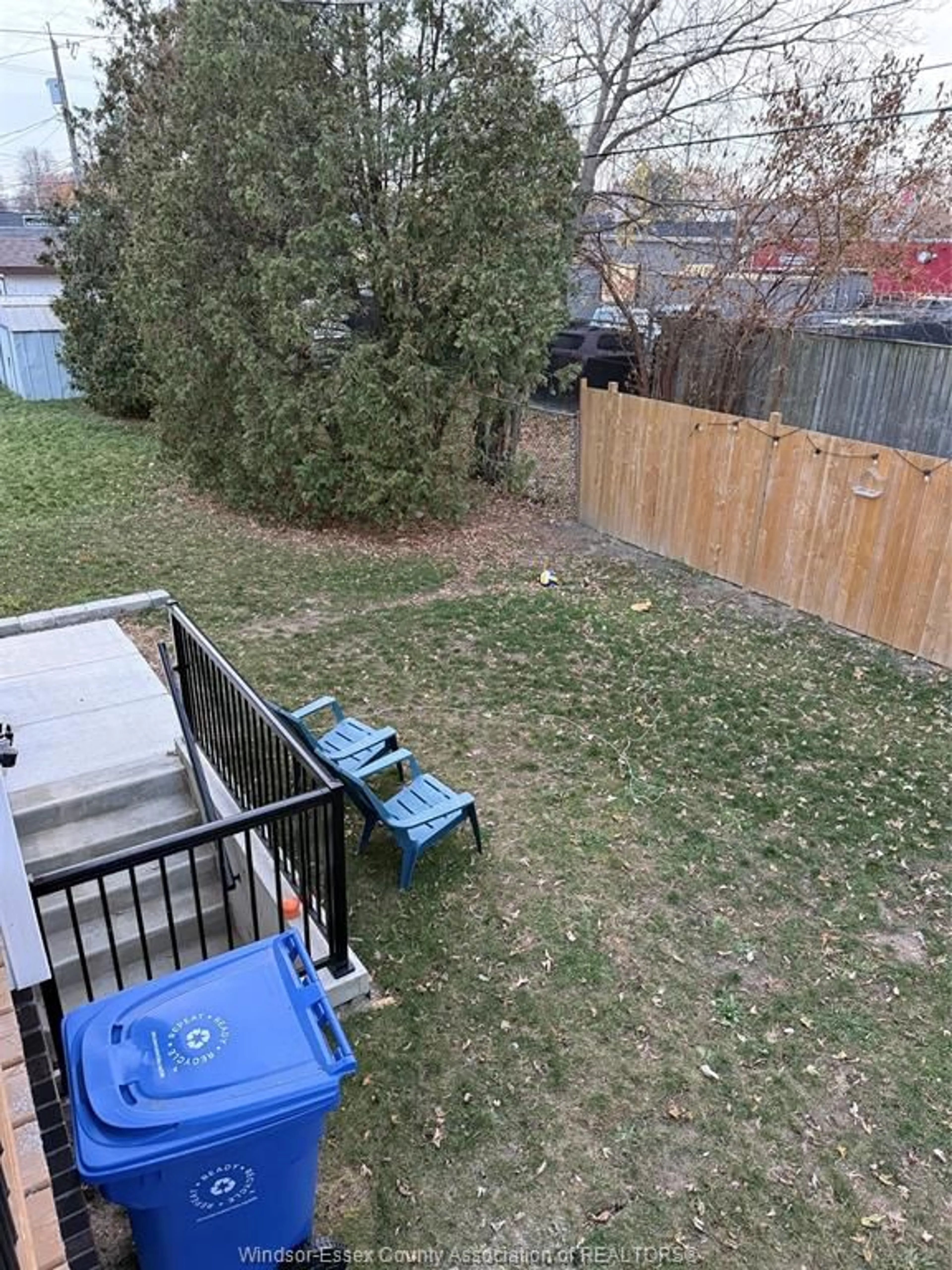 A pic from outside/outdoor area/front of a property/back of a property/a pic from drone, unknown for 1479 WESTCOTT, Windsor Ontario N8Y 4C3
