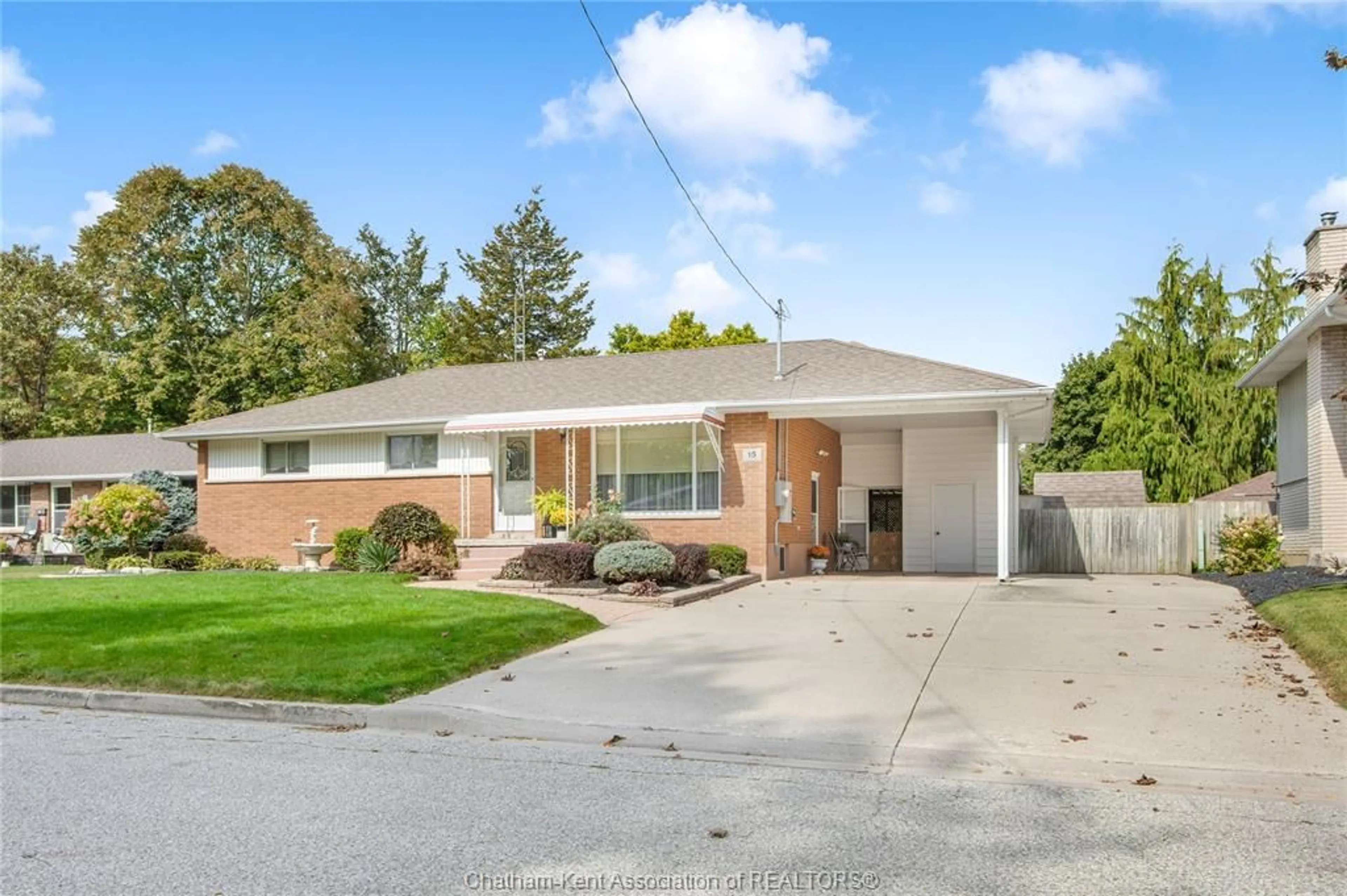 Home with brick exterior material, street for 15 ANNE MARIE Dr, Chatham Ontario N7L 2E1