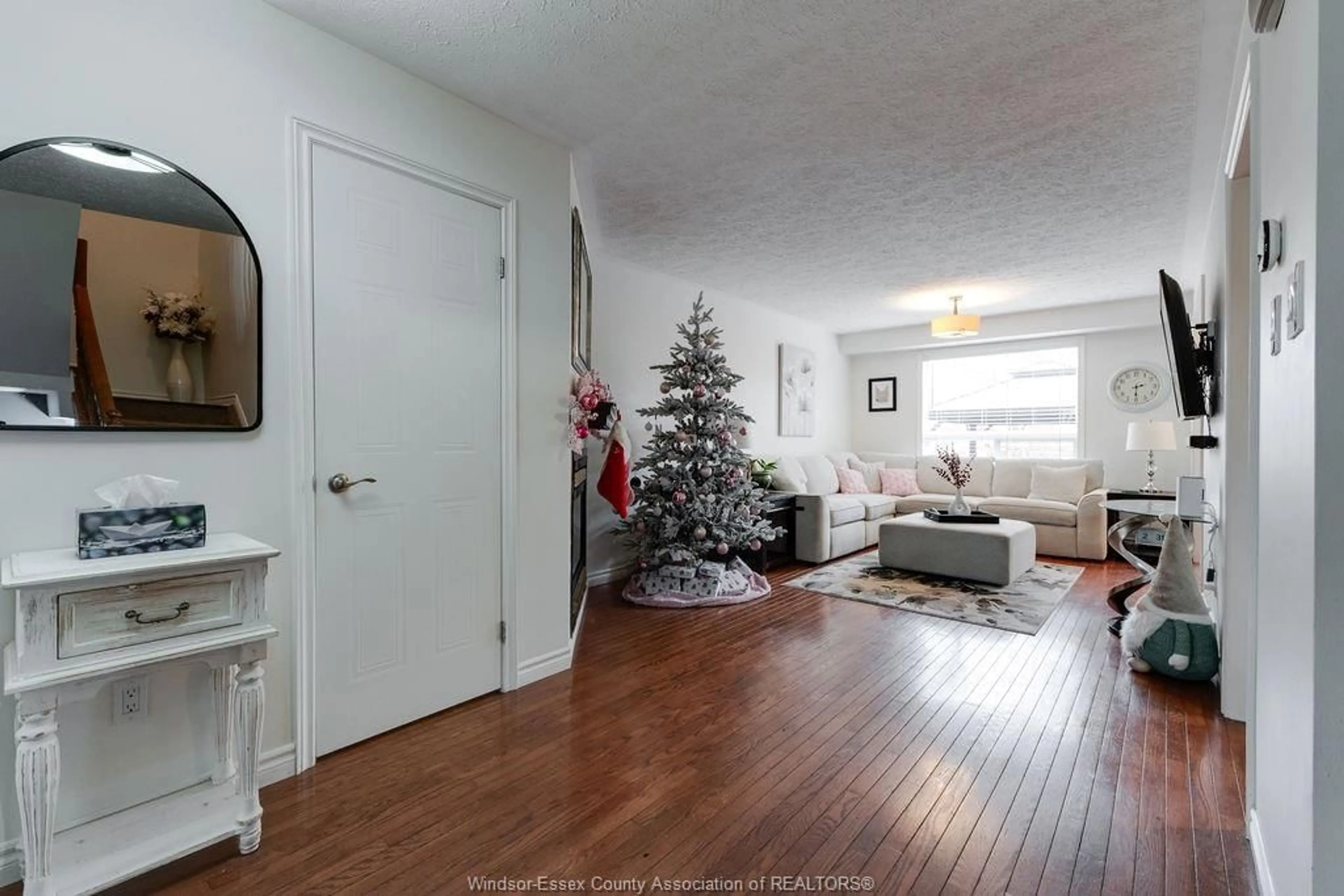 Unknown for 820 MICHAEL DRIVE, Tecumseh Ontario N8N 5A3