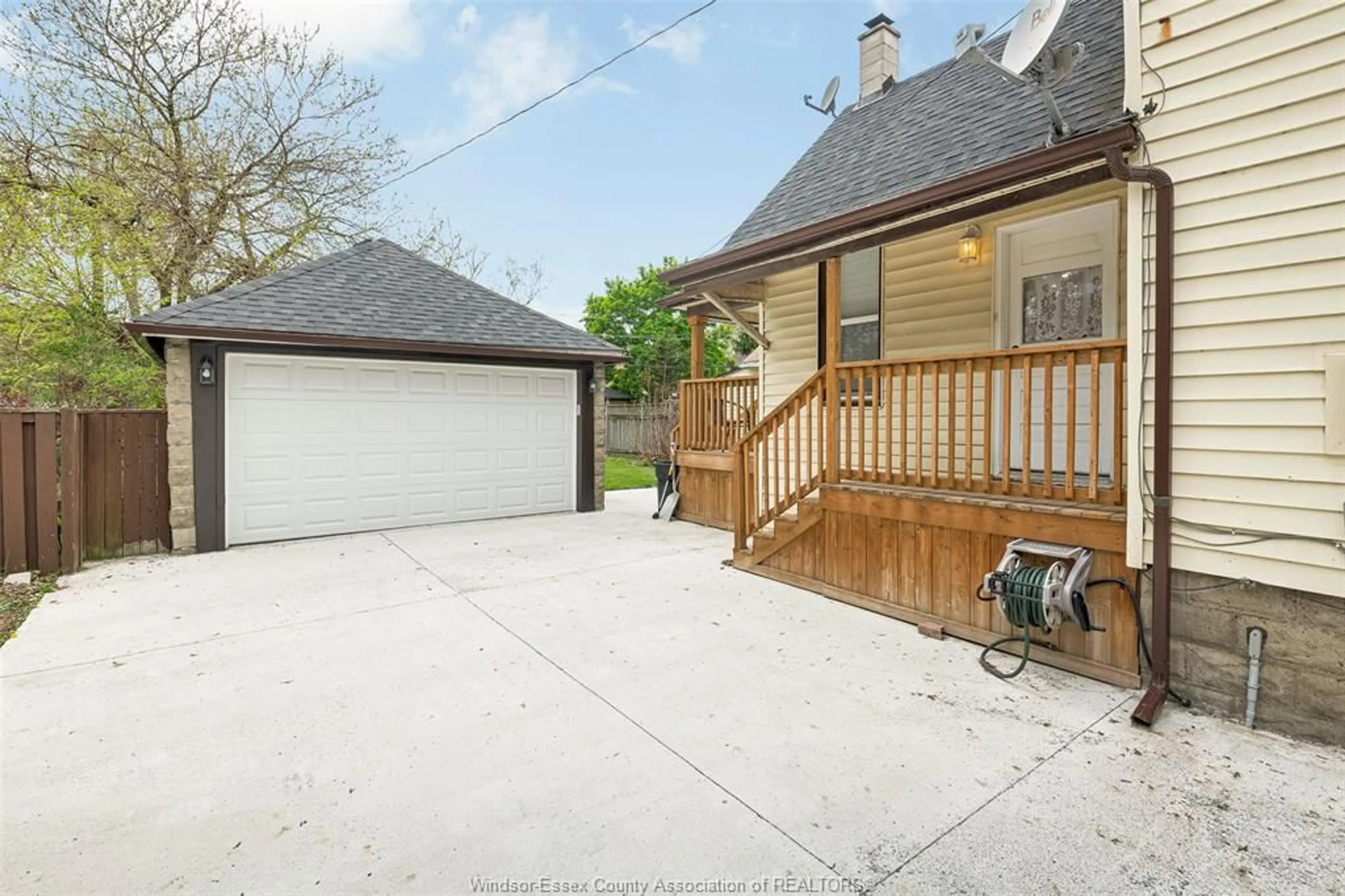 Unknown for 151 CURRY Ave, Windsor Ontario N9B 2B4