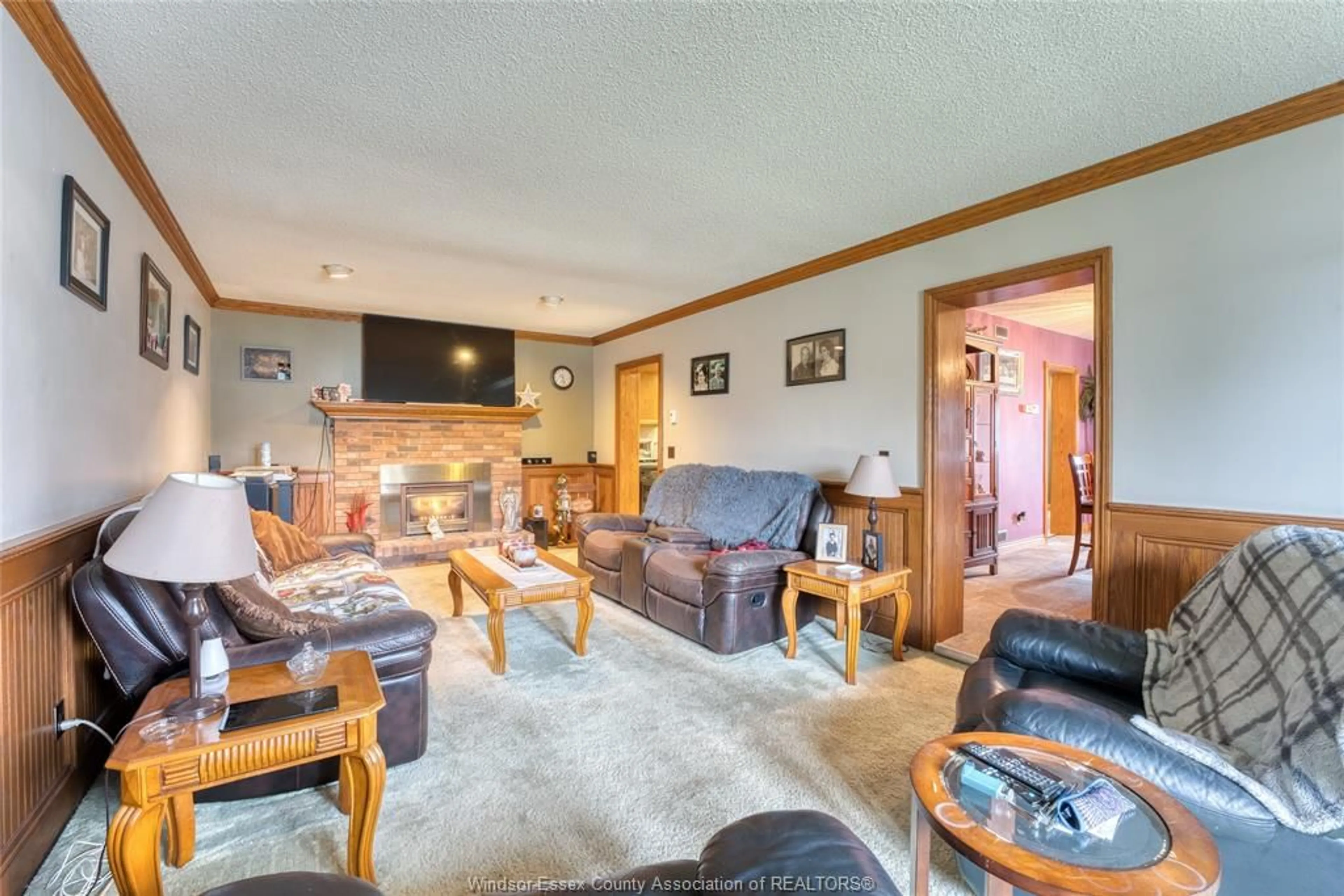 Living room with furniture, unknown for 26 LAIRD Ave, Essex Ontario N8M 1R6