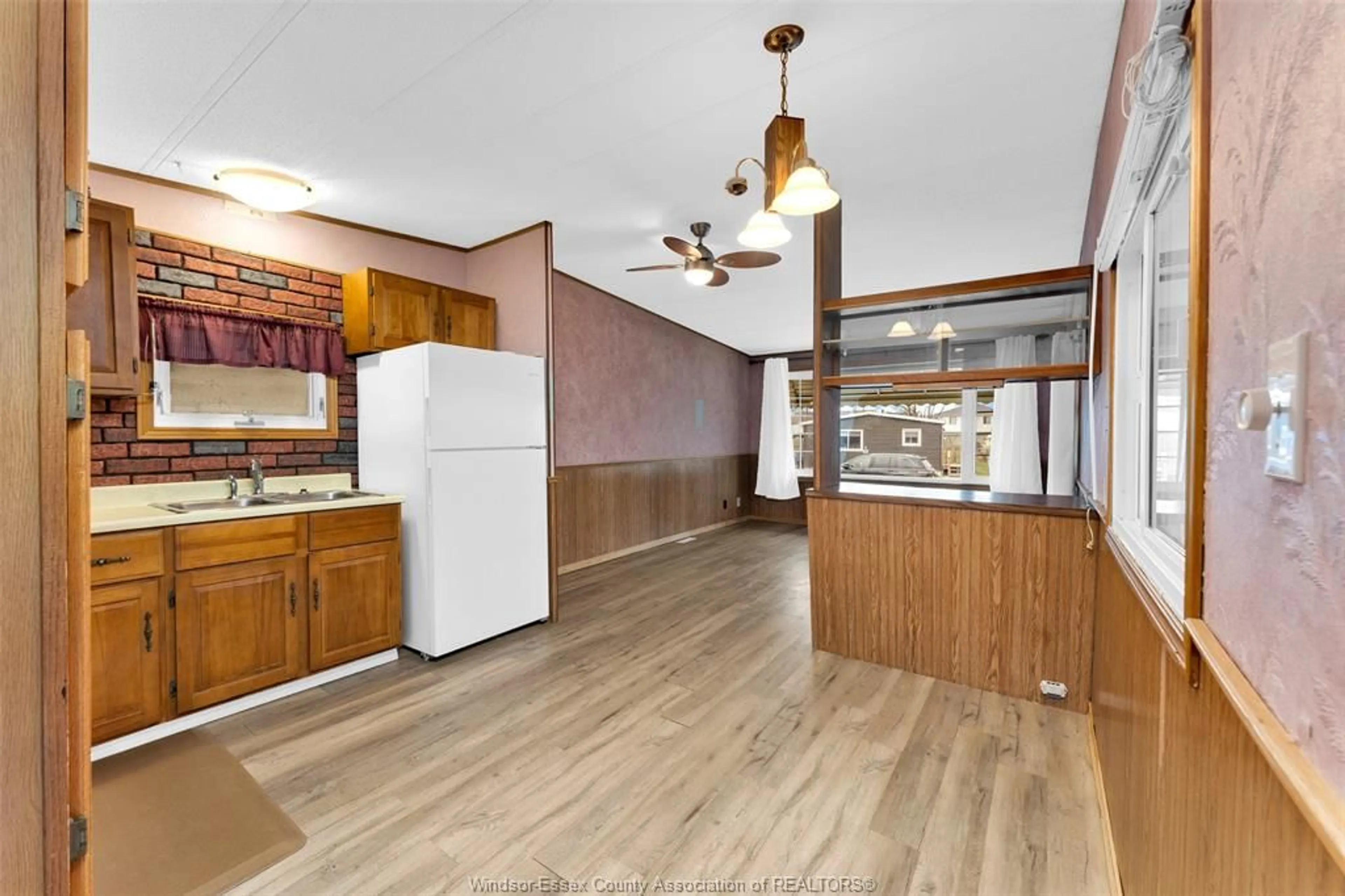 Open concept kitchen, unknown for 8 MALDEN HILL Dr, Amherstburg Ontario N9V 3E1