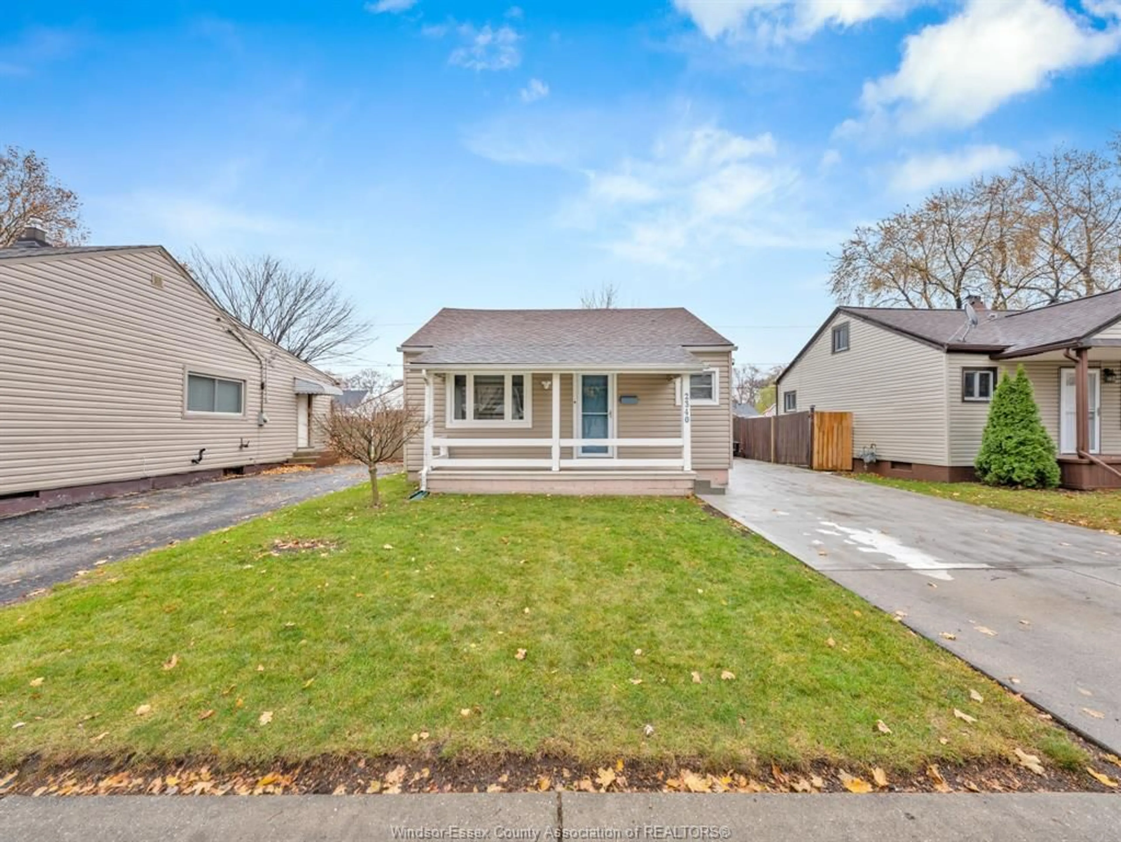Home with vinyl exterior material, street for 2340 ELSMERE Ave, Windsor Ontario N8W 2C8