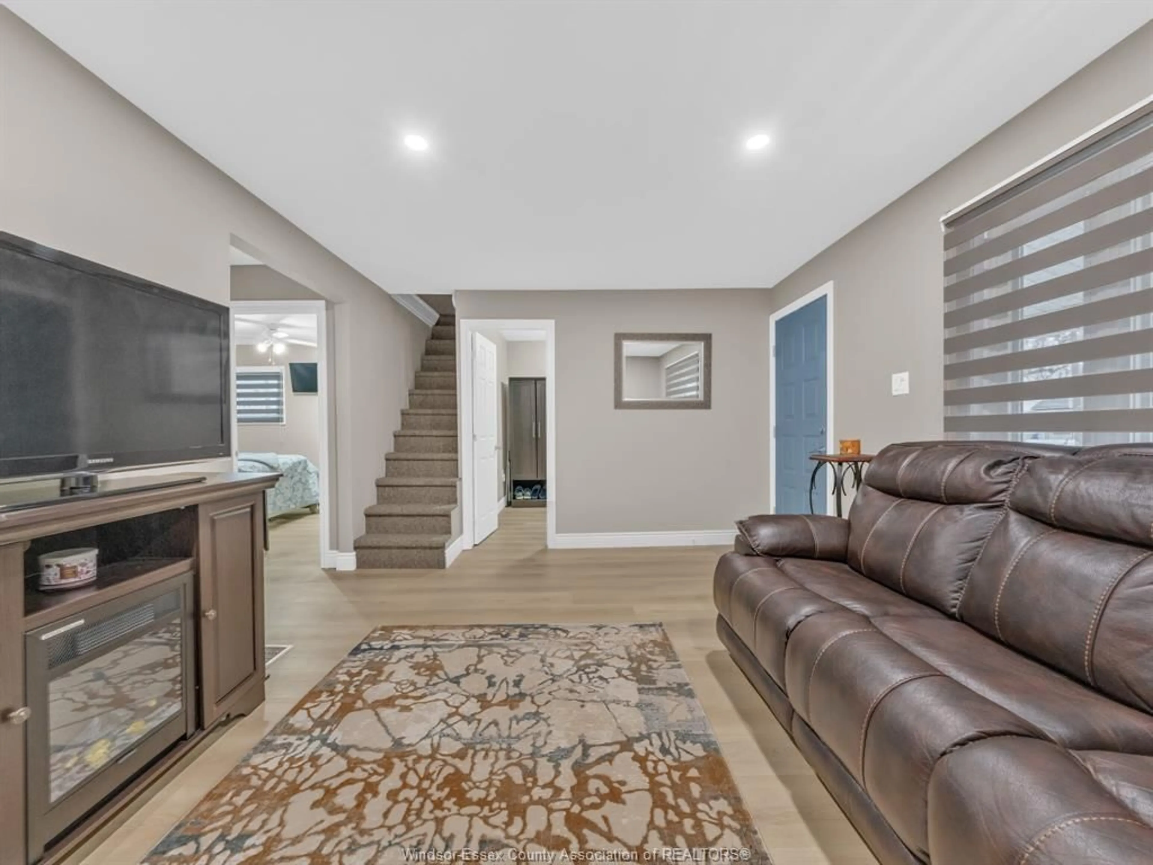 Unknown for 2340 ELSMERE Ave, Windsor Ontario N8W 2C8