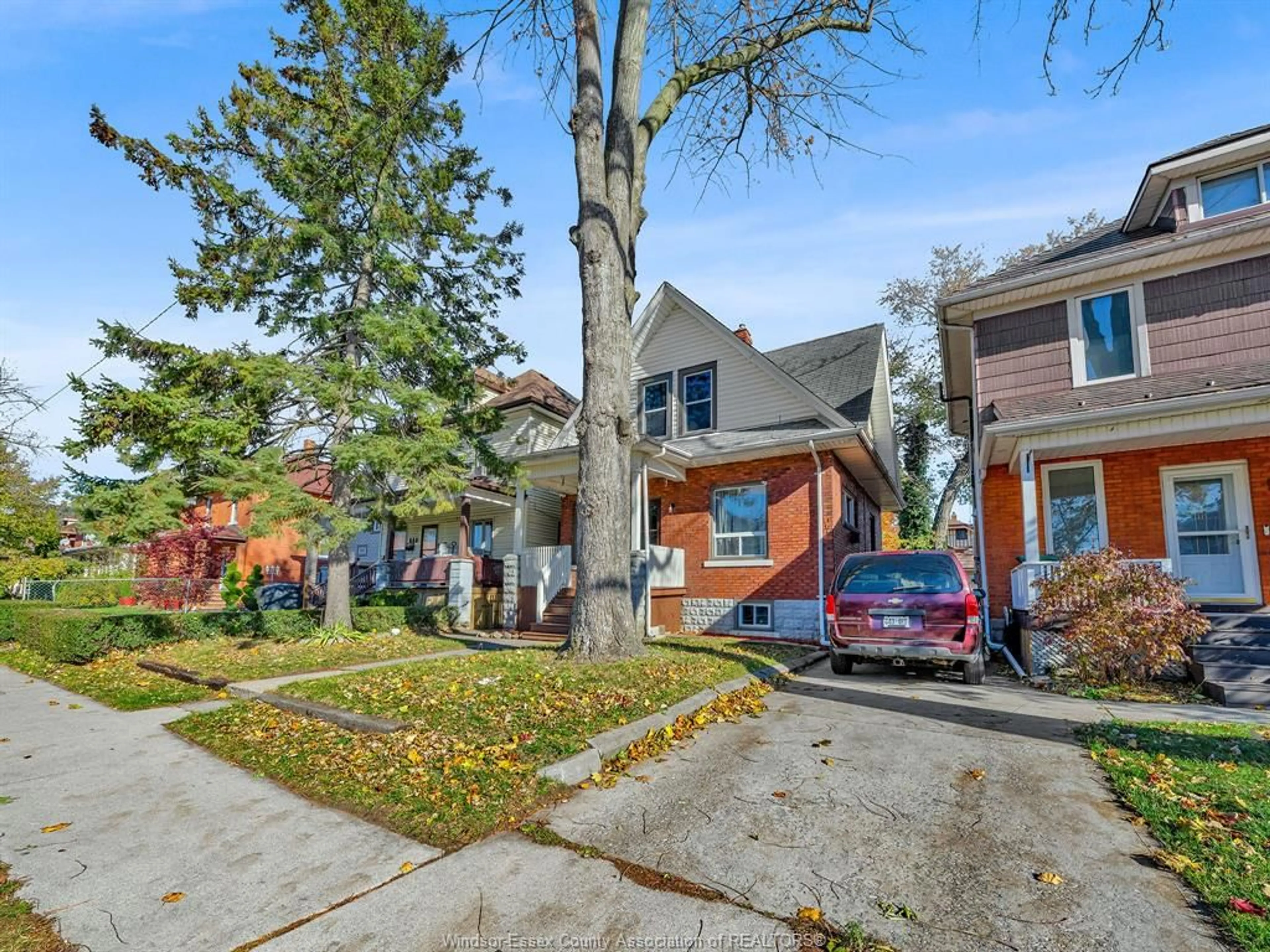 Home with brick exterior material, street for 894 DOUGALL, Windsor Ontario N9A 4R1