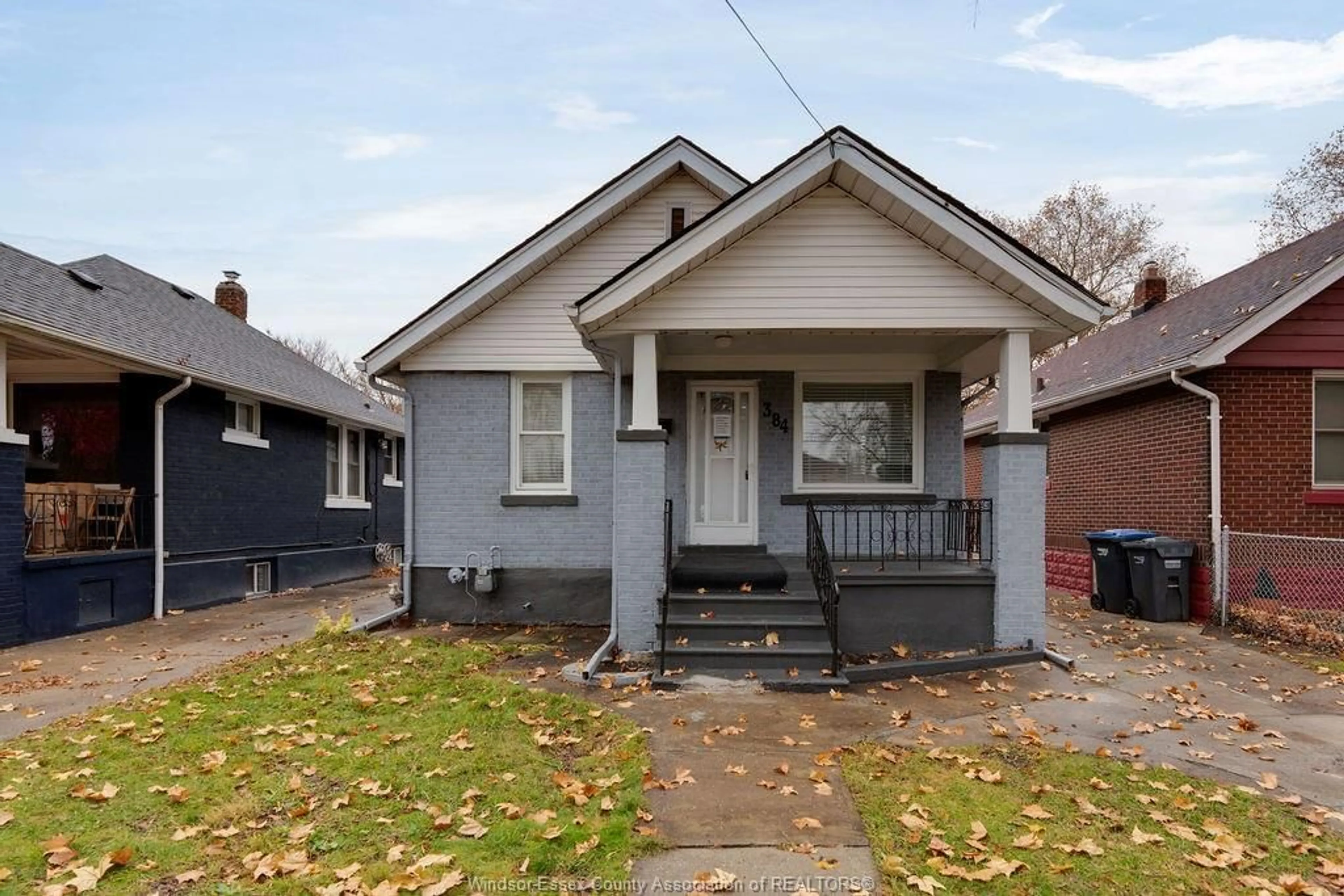 Unknown for 384 SOUTH ST, Windsor Ontario N9C 2W5