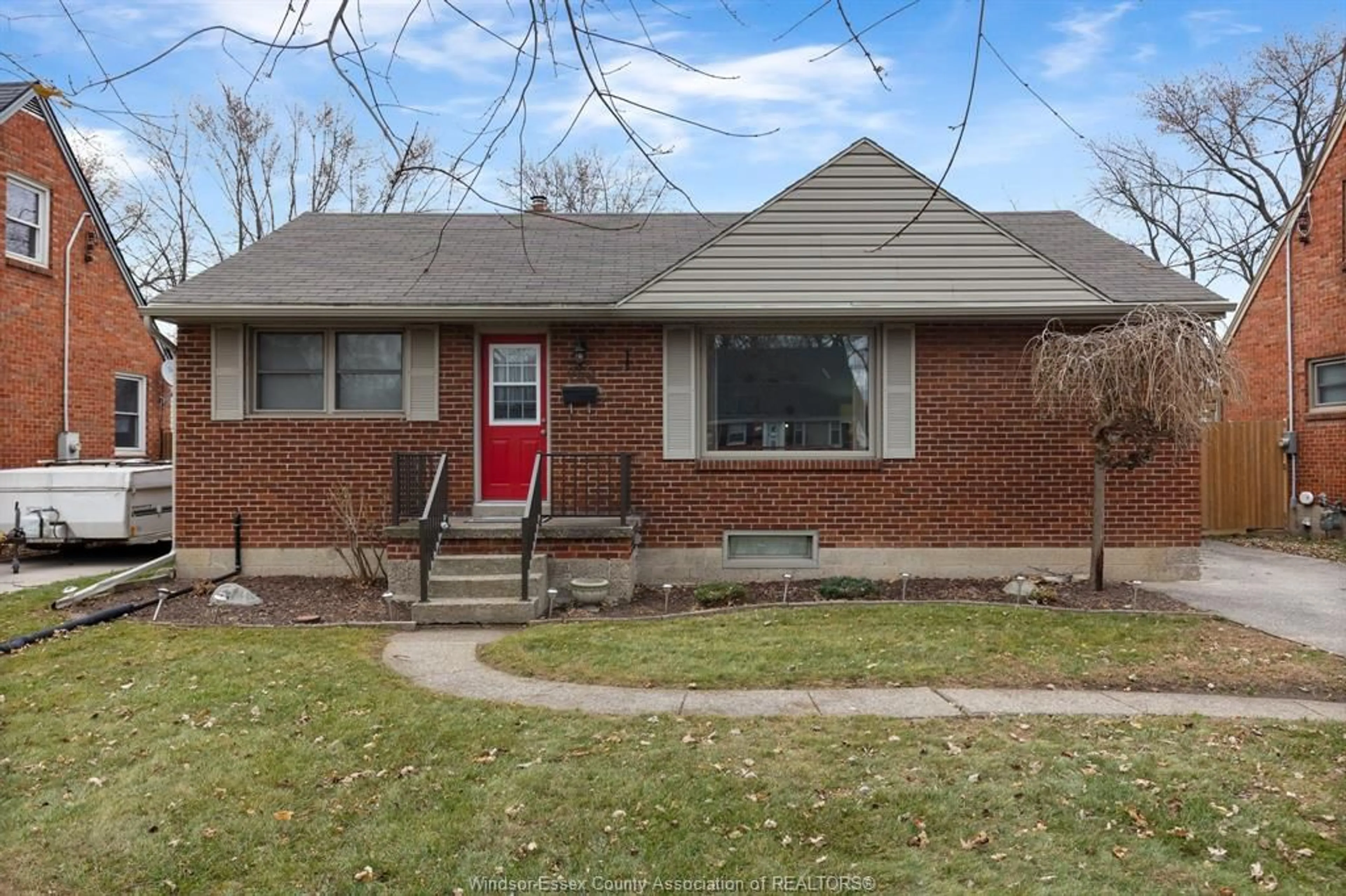 Home with brick exterior material, street for 964 PARKVIEW Ave, Windsor Ontario N8S 2X4