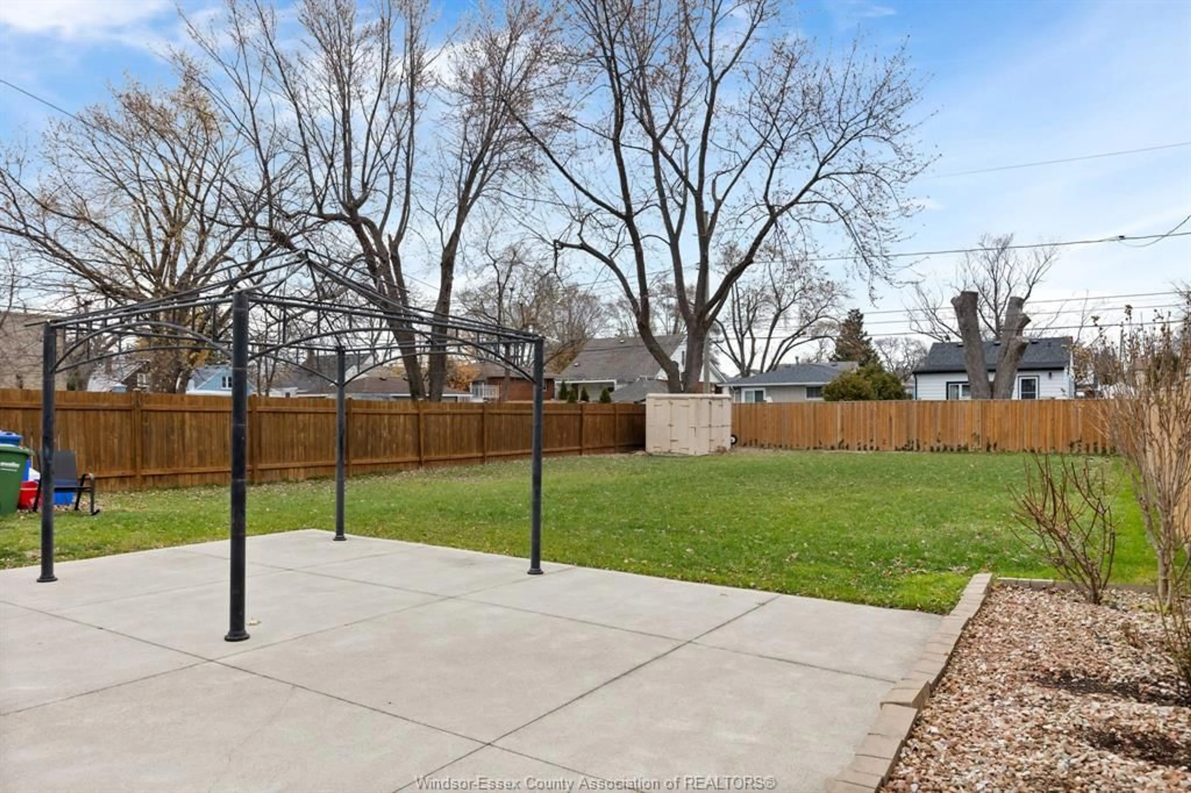 Patio, street for 964 PARKVIEW Ave, Windsor Ontario N8S 2X4