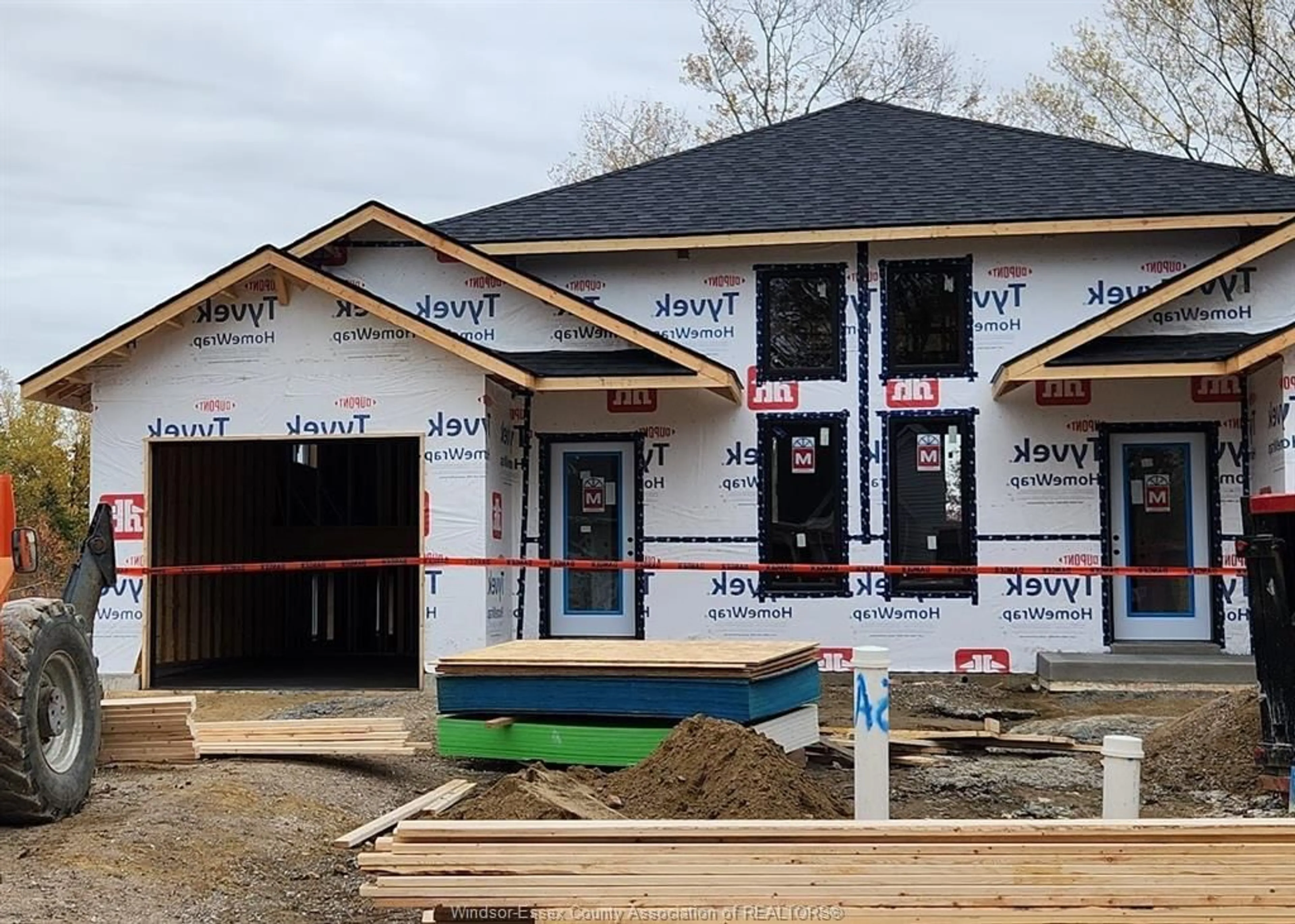 Home with vinyl exterior material, building for LOT 3A SURREY, LaSalle Ontario N9H 1A9