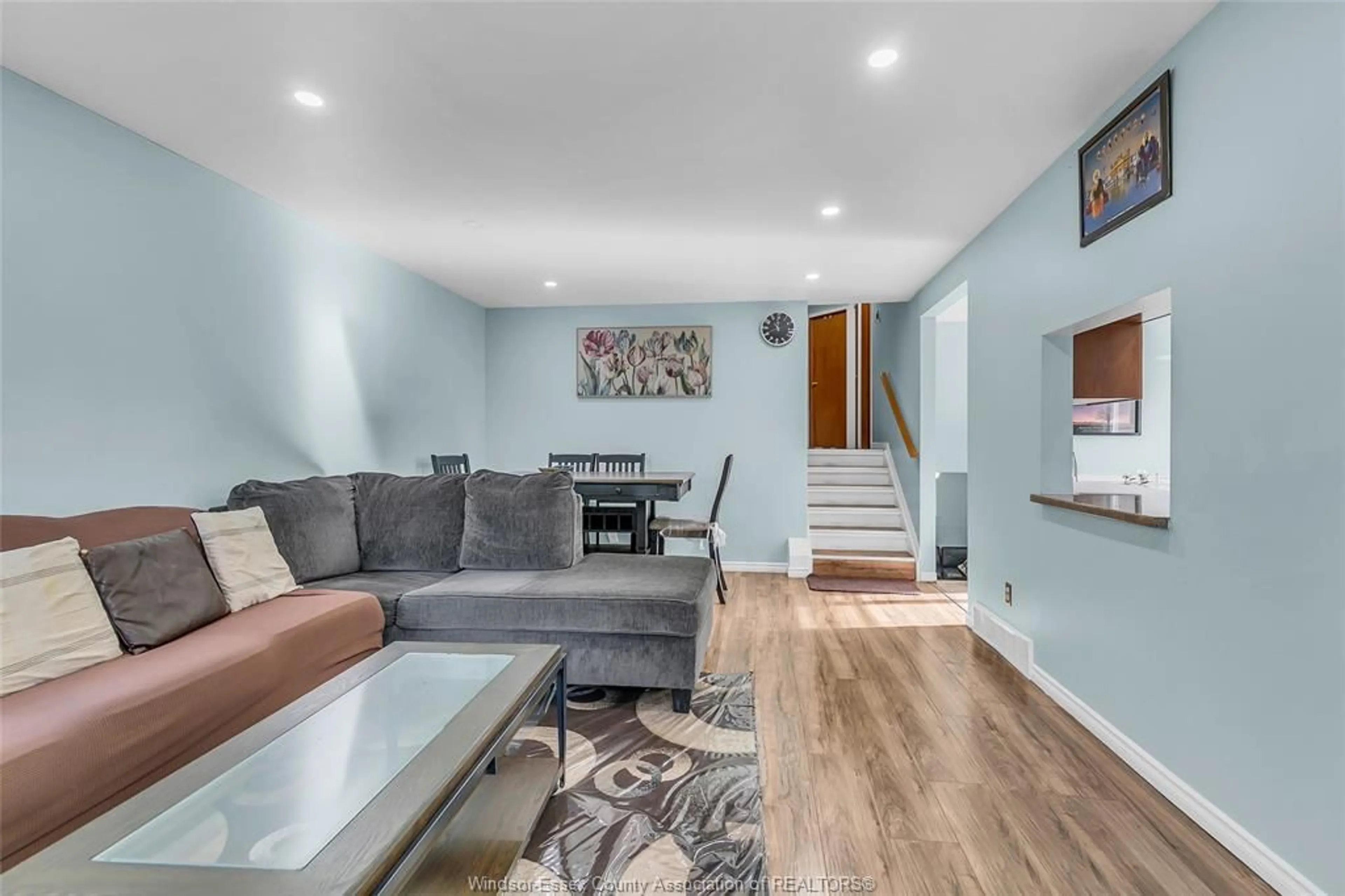 Living room with furniture, unknown for 2788 SOUTHRIDGE, Windsor Ontario N8W 5N3