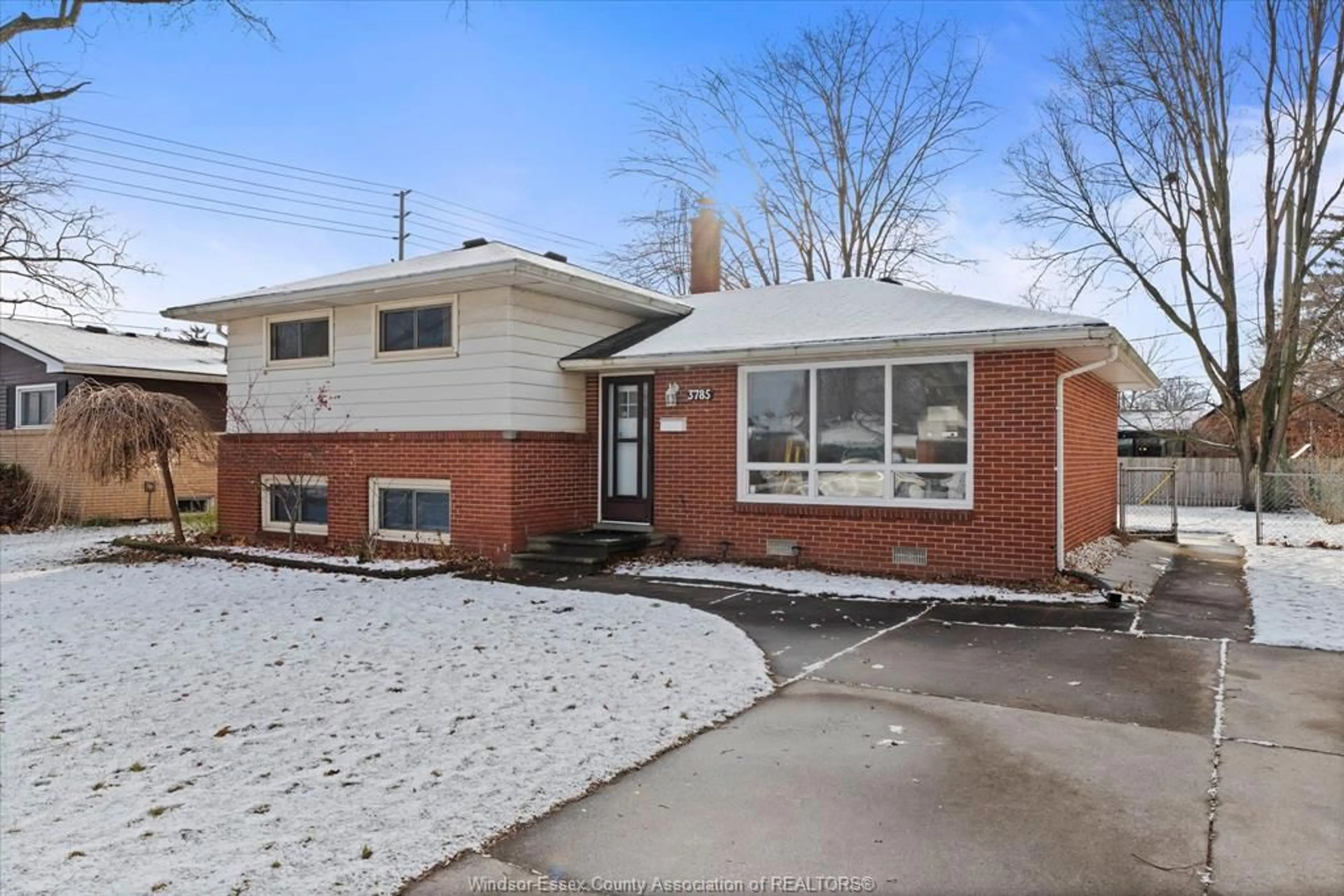 Home with brick exterior material, street for 3785 ASKIN Ave, Windsor Ontario N9E 3K1