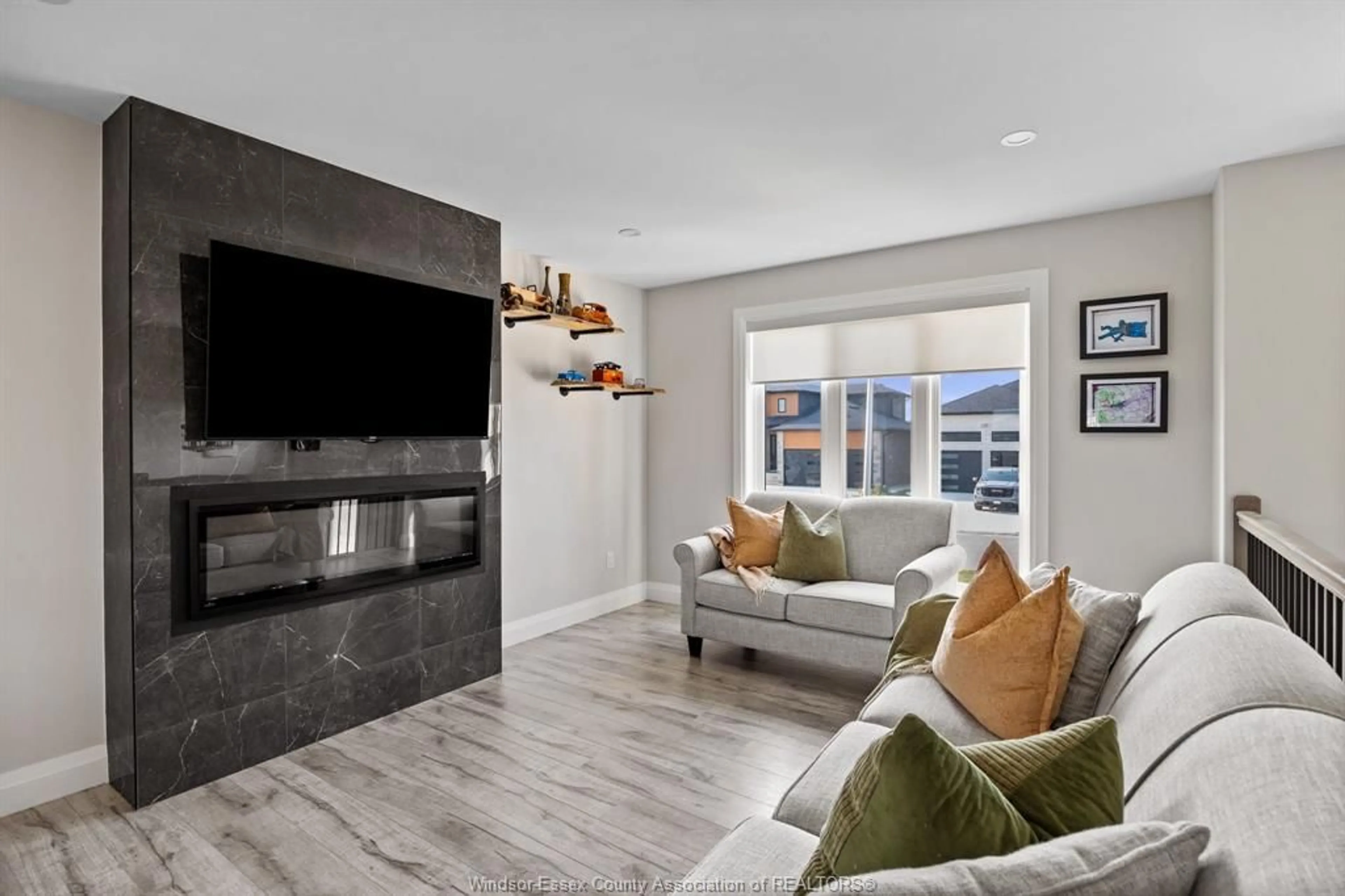 Living room with furniture, unknown for 30 HAWTHORNE, Tilbury Ontario N0P 2L0