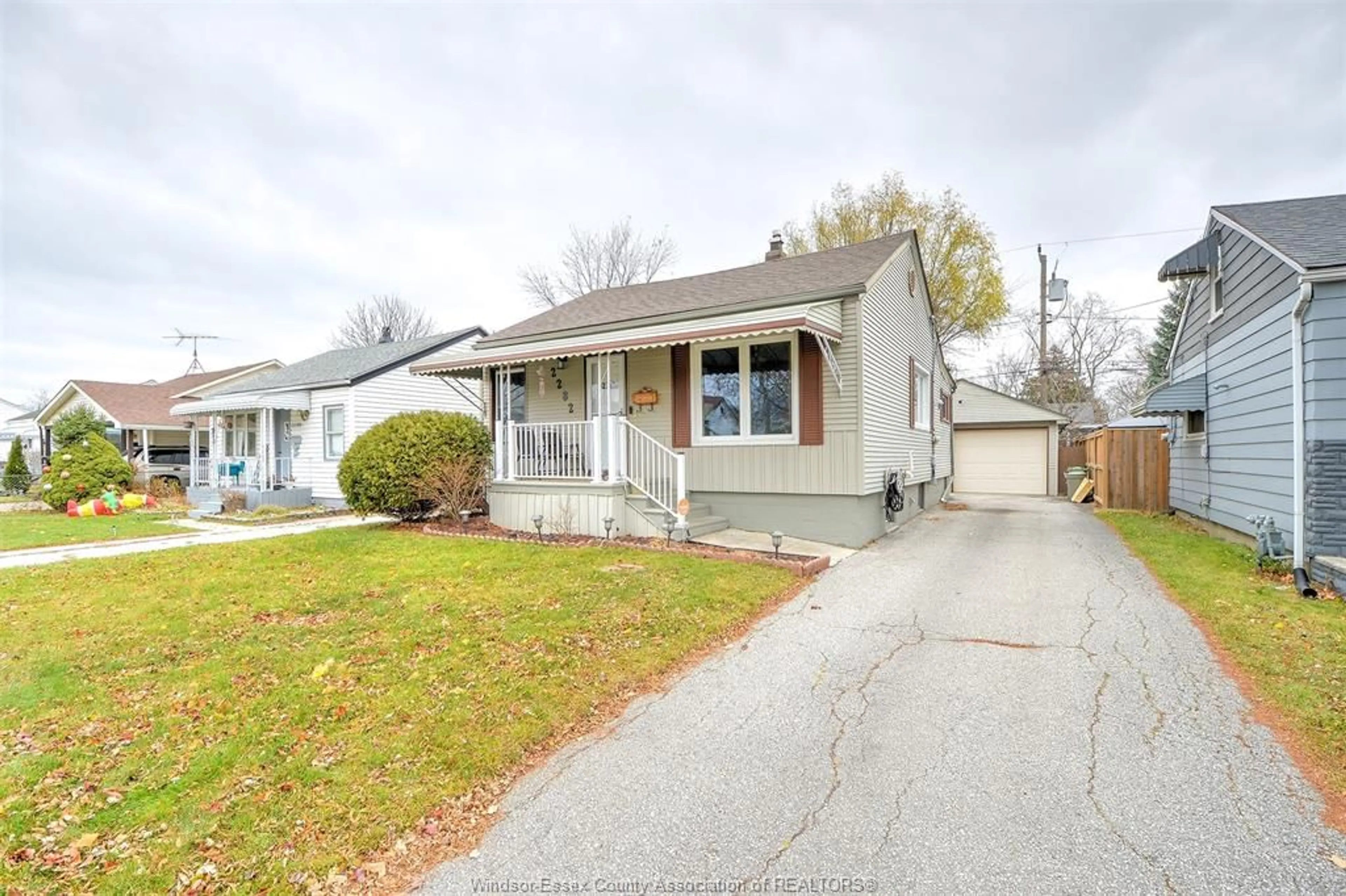 Unknown for 2282 MARENTETTE, Windsor Ontario N8W 2C1