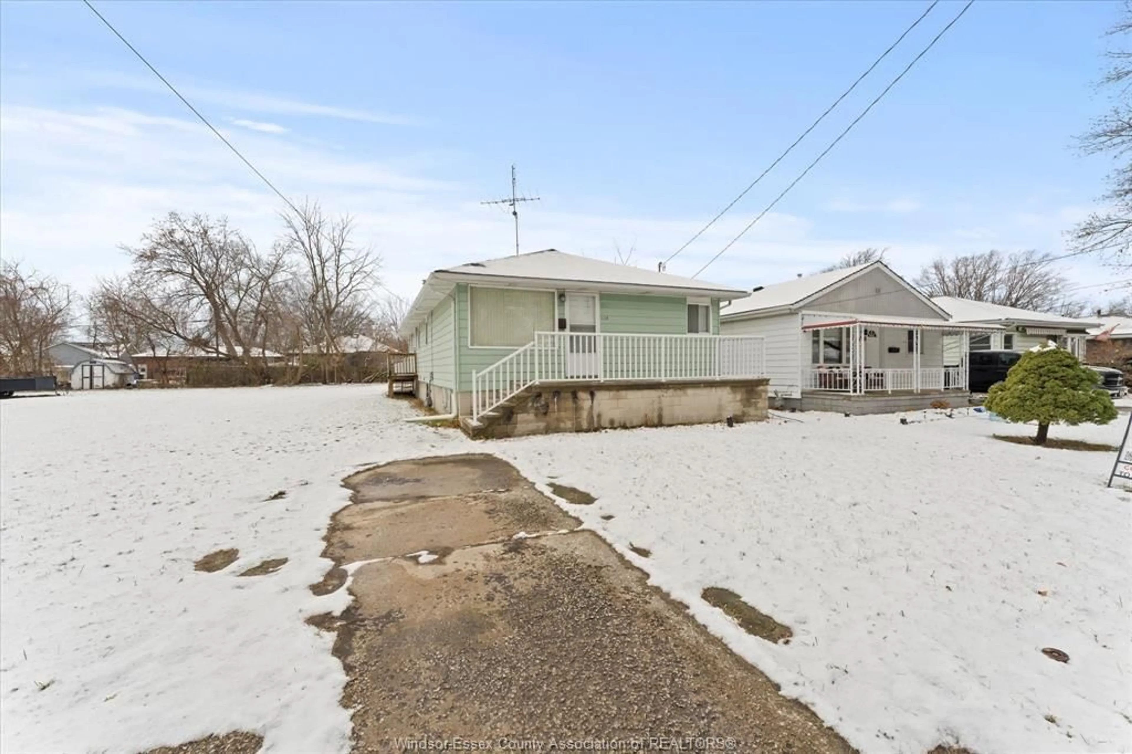 Unknown for 1739 GLENDALE, Windsor Ontario N8T 2N1