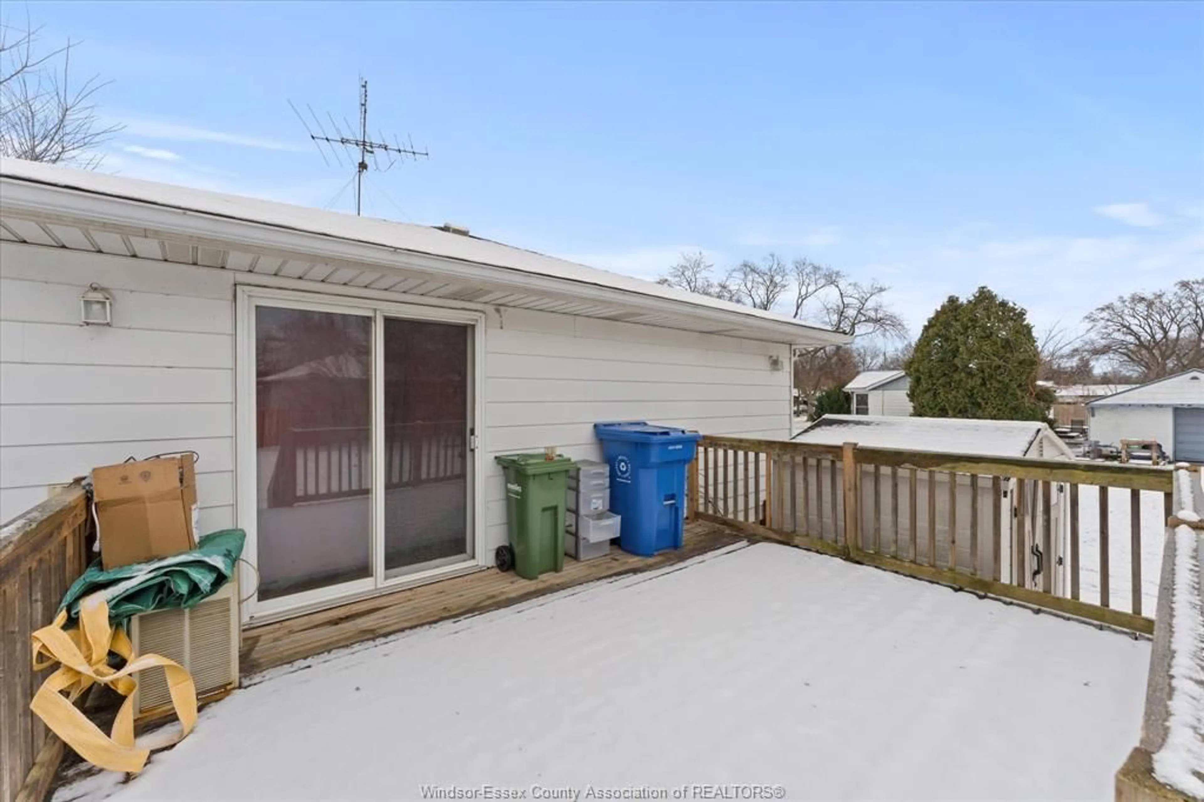 Unknown for 1739 GLENDALE, Windsor Ontario N8T 2N1