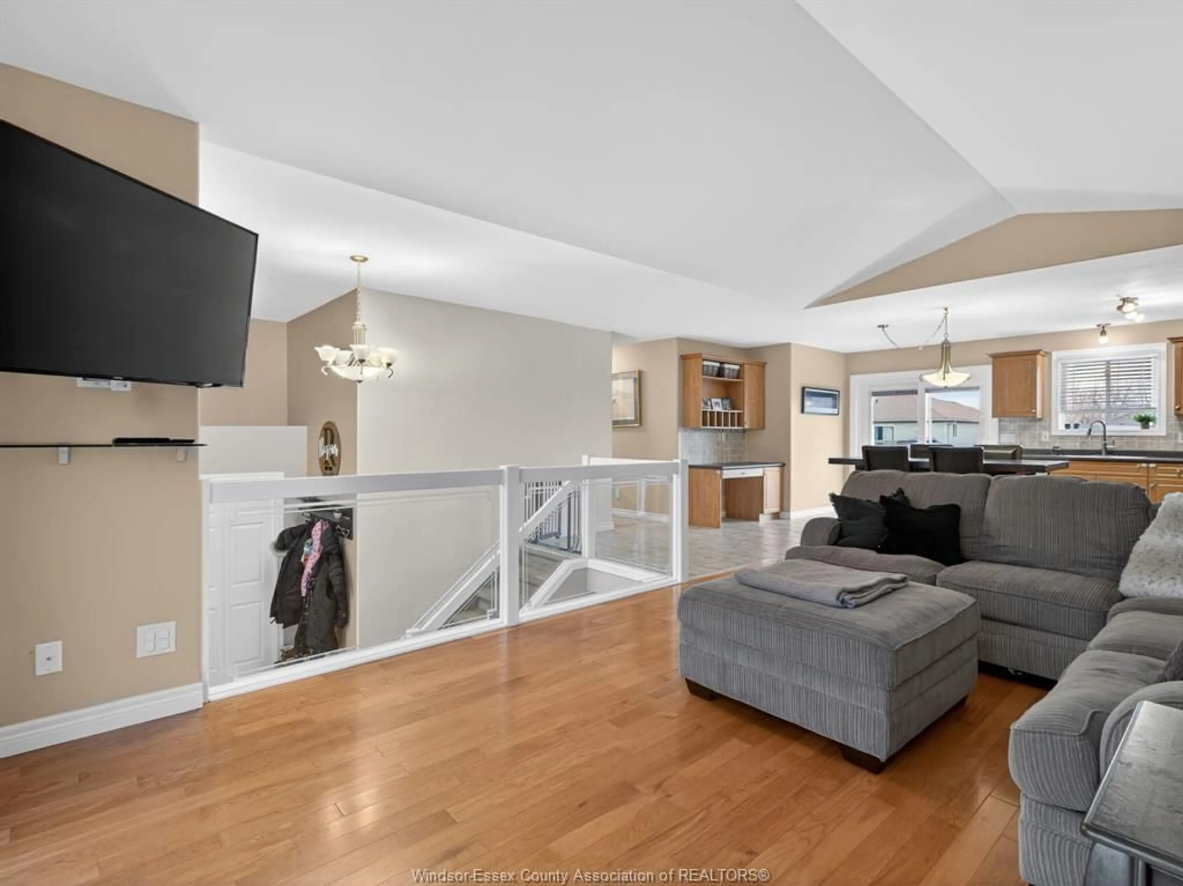 Living room with furniture, unknown for 873 WESTWOOD, Lakeshore Ontario N0R 1N0