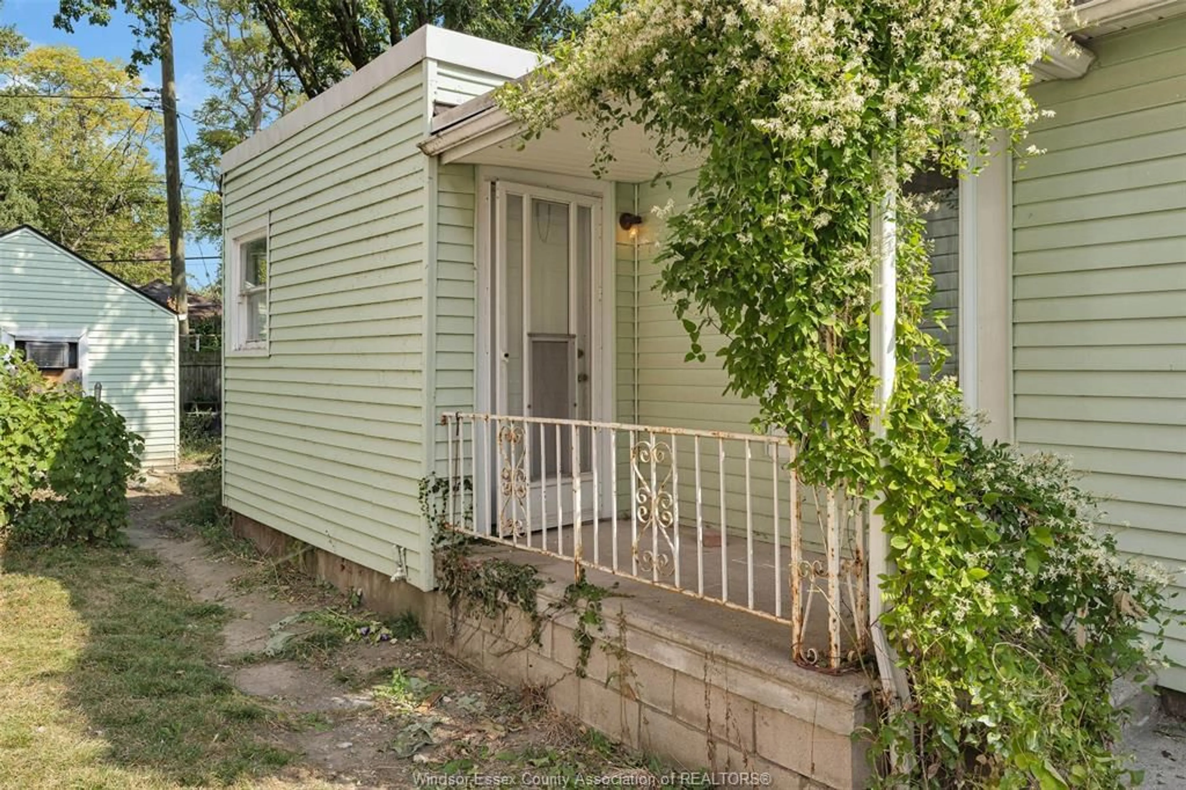 Unknown for 368 MCKAY, Windsor Ontario N9B 1Z6