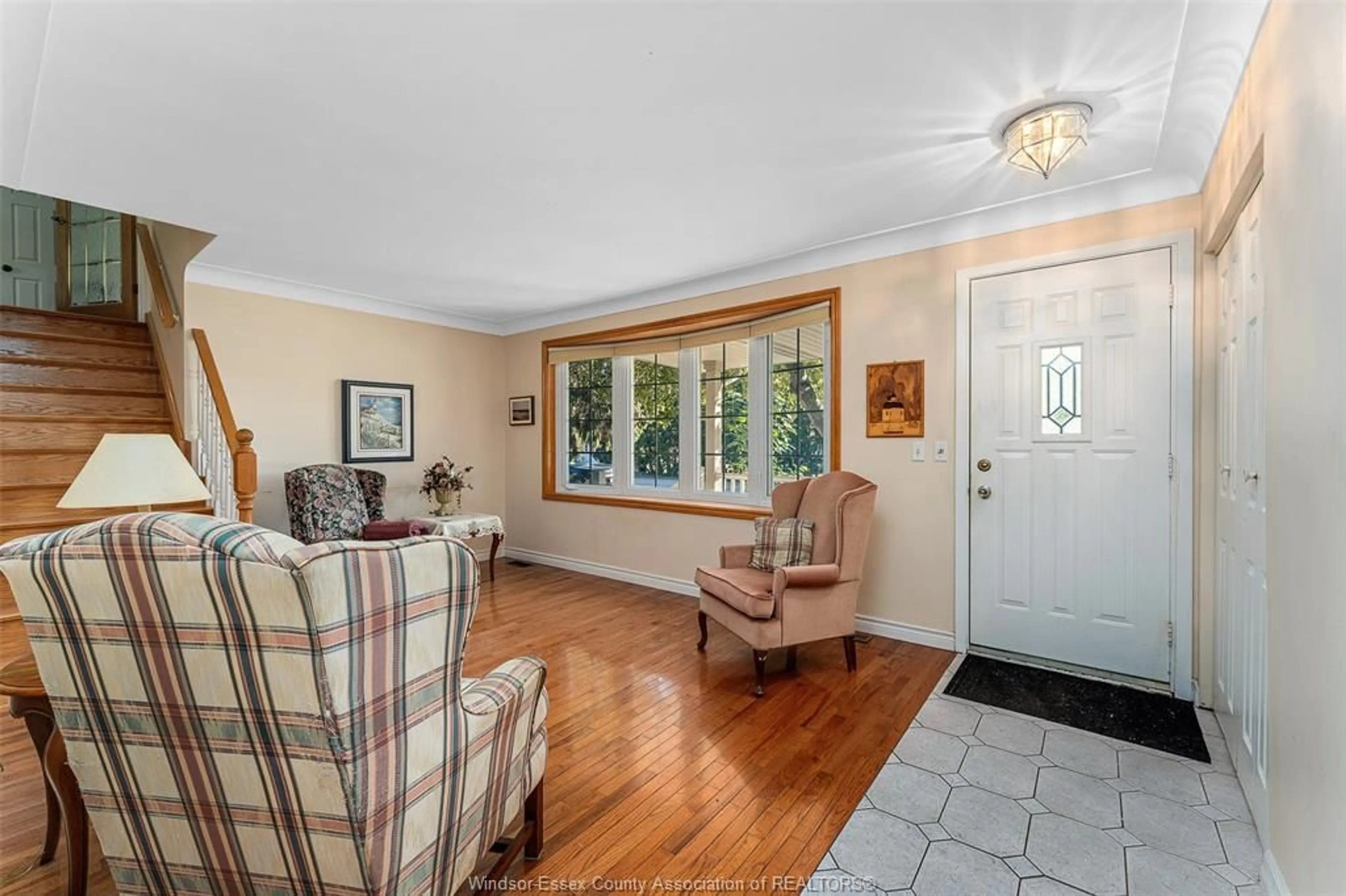 Unknown for 1005 BOUFFARD, LaSalle Ontario N9J 1G8