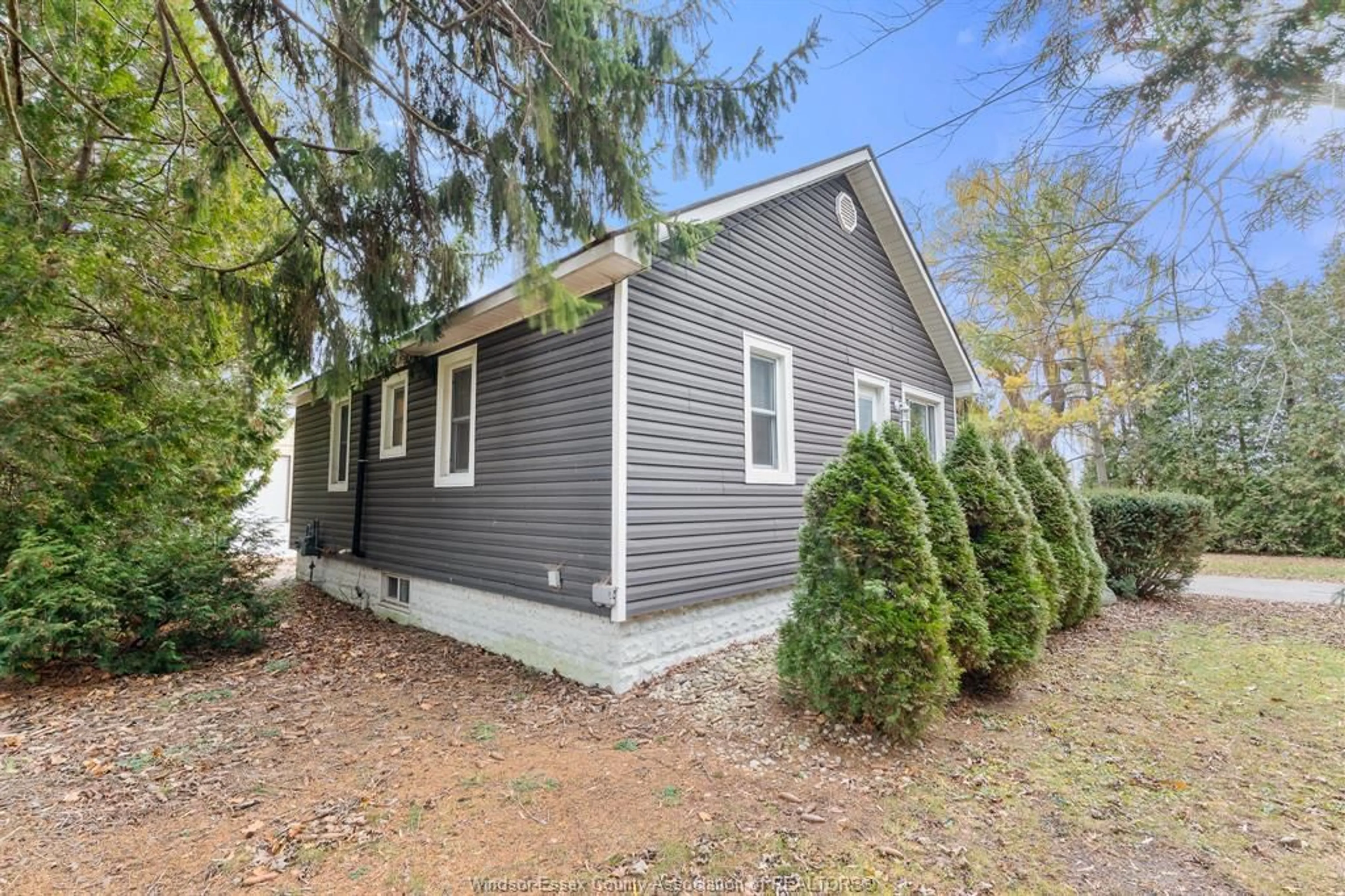 Home with vinyl exterior material, street for 4585 Concession Rd 4 S, Amherstburg Ontario N9V 2Y8