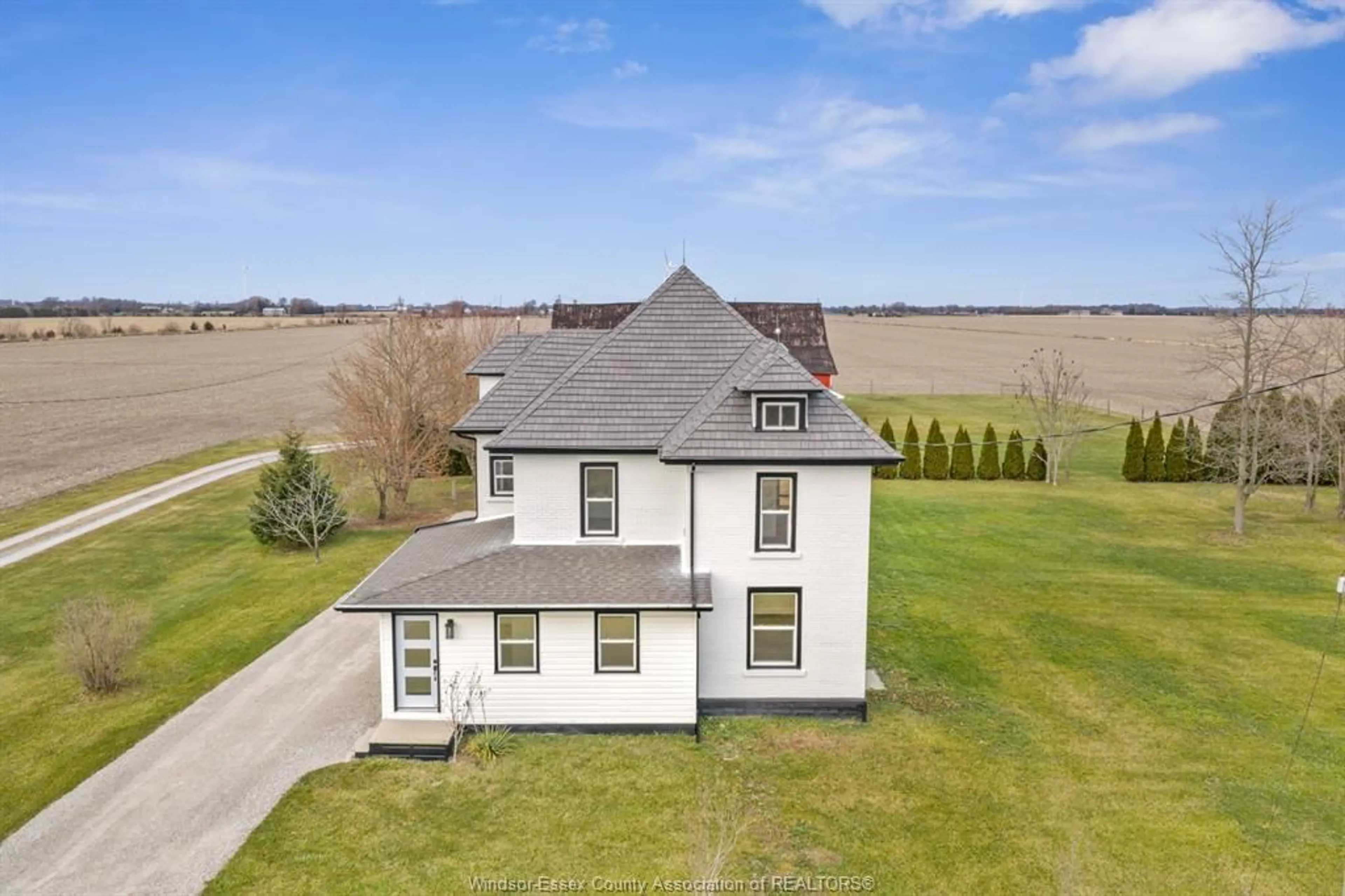 A pic from outside/outdoor area/front of a property/back of a property/a pic from drone, building for 27 Road 7, Kingsville Ontario N0P 2G0