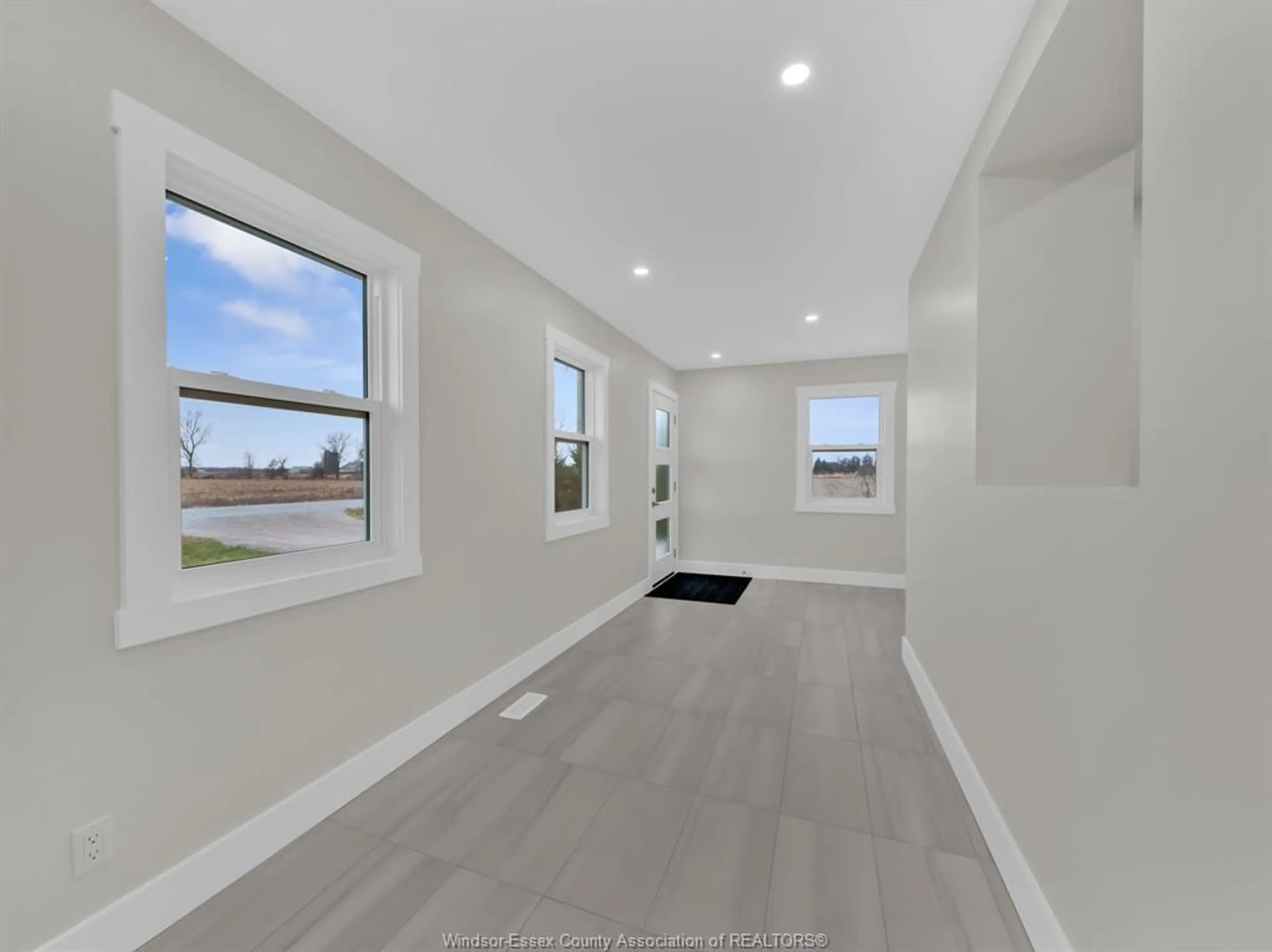 Unknown for 27 Road 7, Kingsville Ontario N0P 2G0