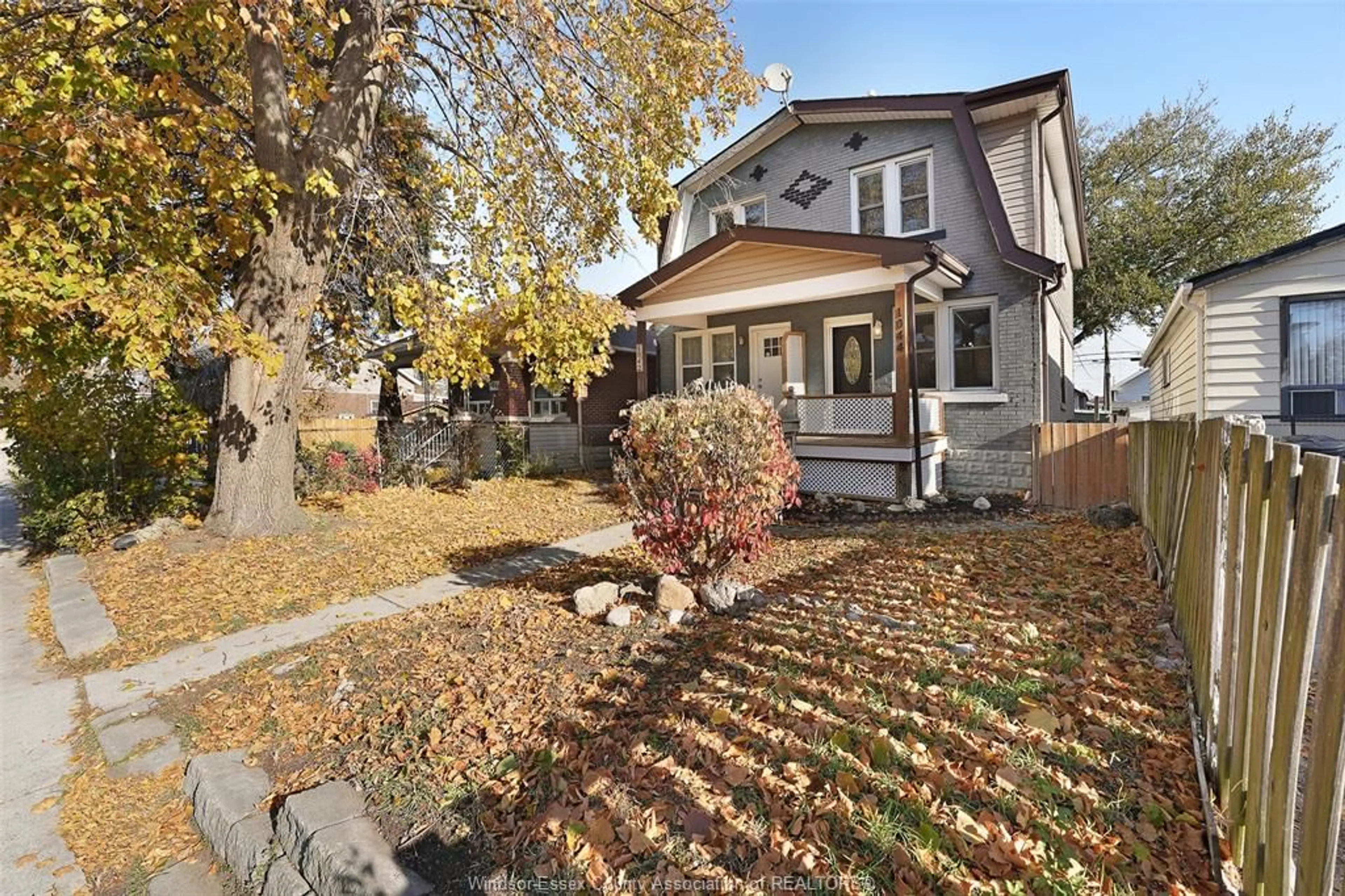 Unknown for 1044 ELM Ave, Windsor Ontario N9A 5H7