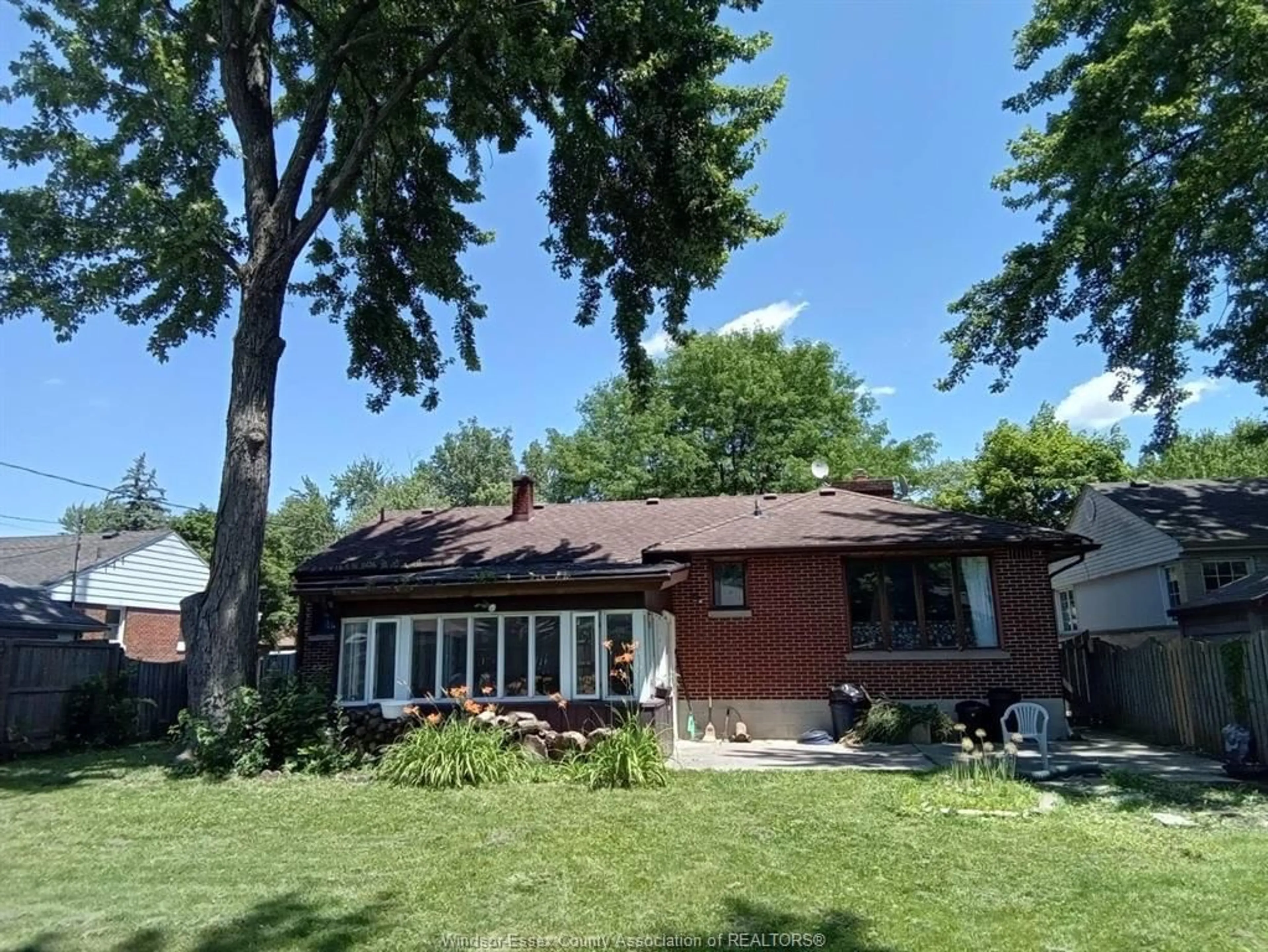 Unknown for 3277 DOMINION, Windsor Ontario N9E 2N6