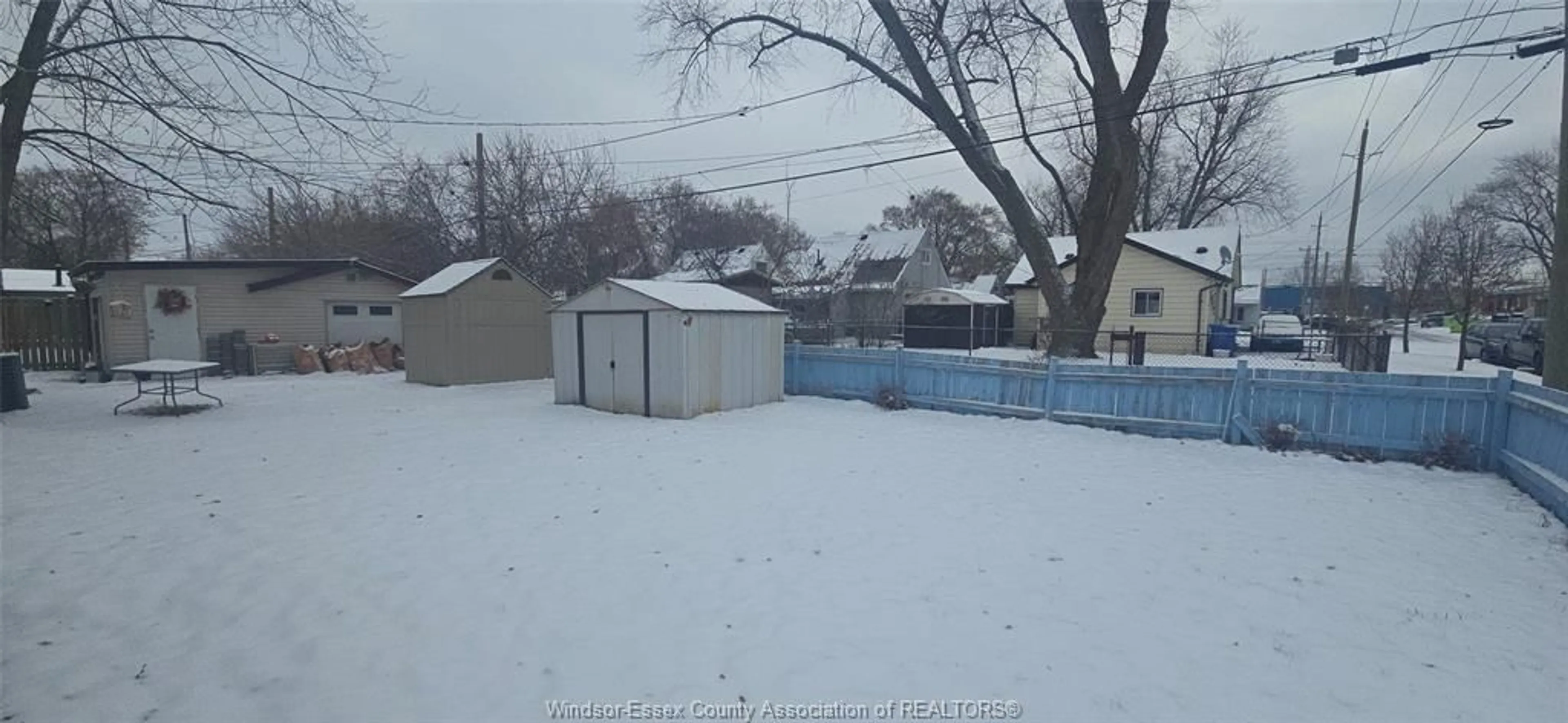 Shed for 1196 ELM Ave, Windsor Ontario N9A 5H9