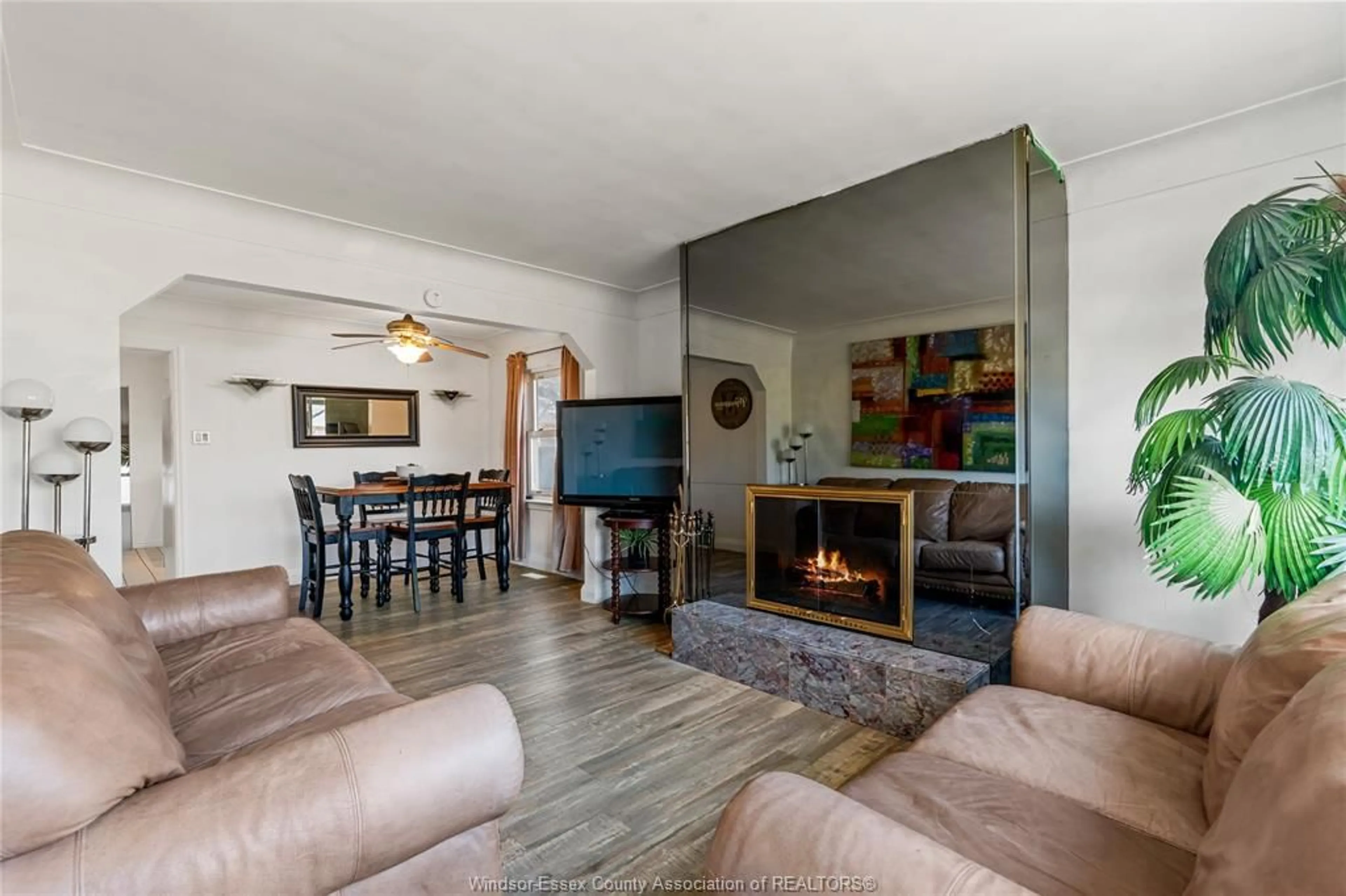 Living room with furniture, unknown for 905 ST. MARY'S, Windsor Ontario N8S 2V1