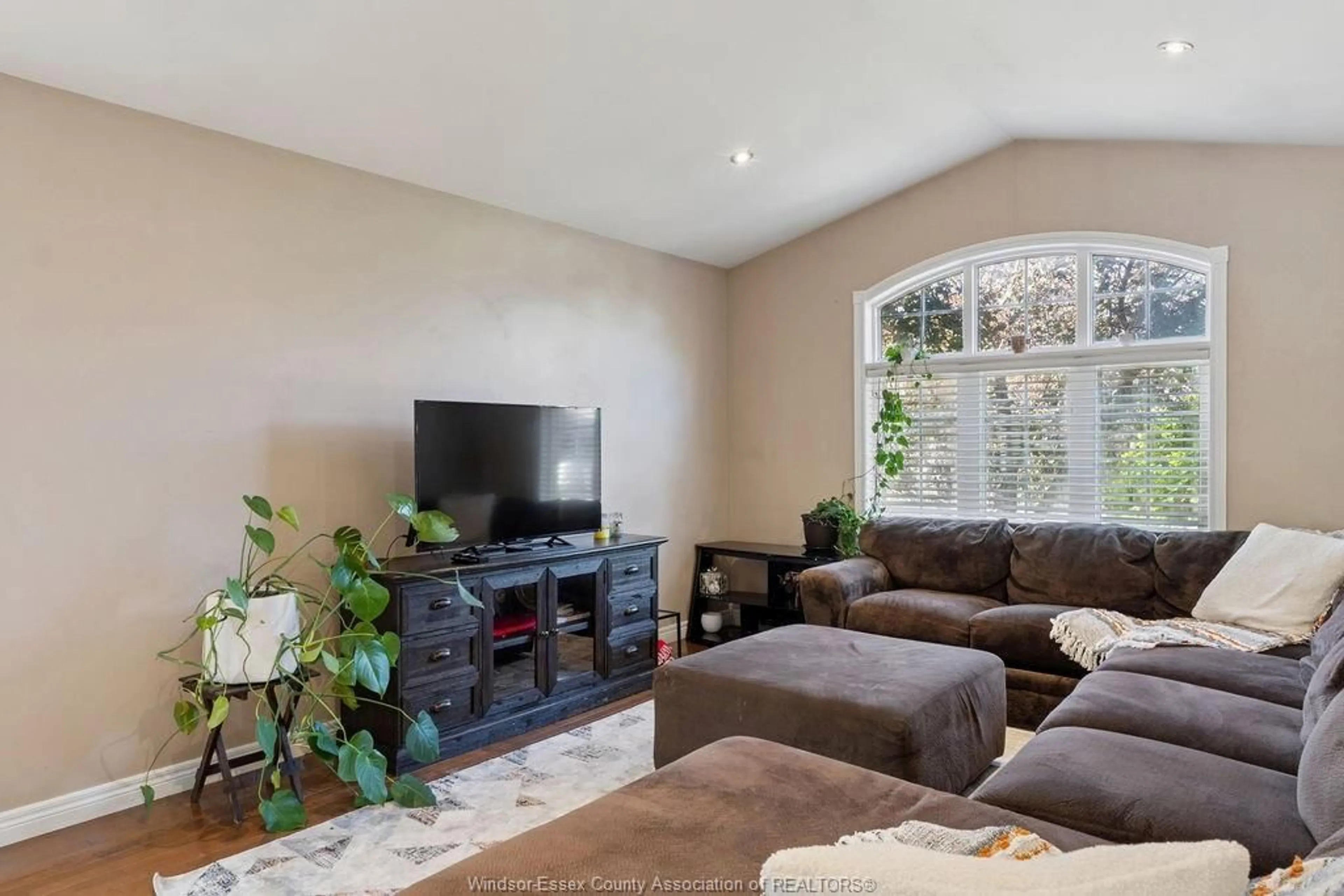 Living room with furniture, unknown for 1162 BANWELL Rd, Windsor Ontario N8P 1J2