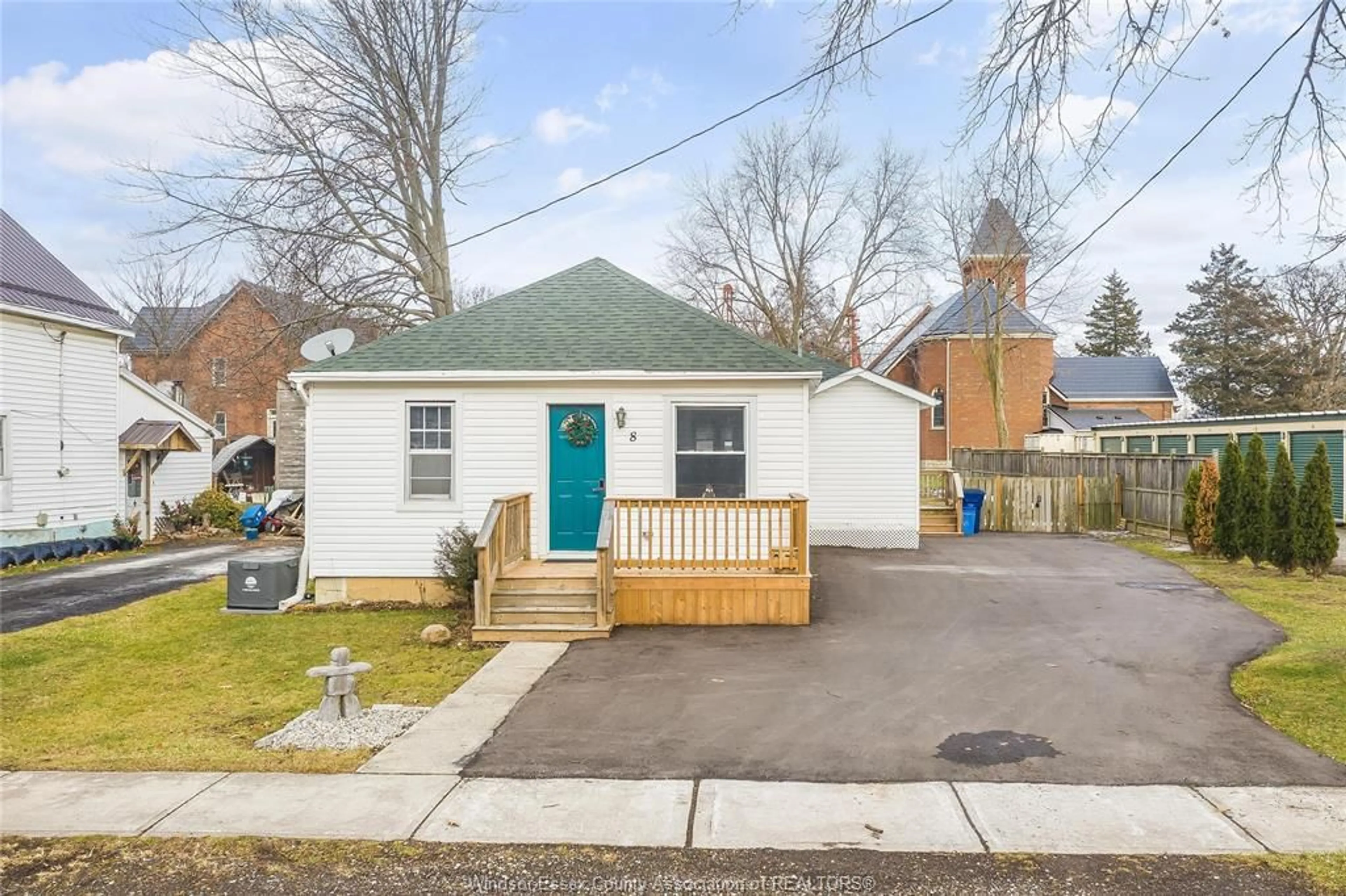 Unknown for 8 SARAH St, Thamesville Ontario N0P 2K0