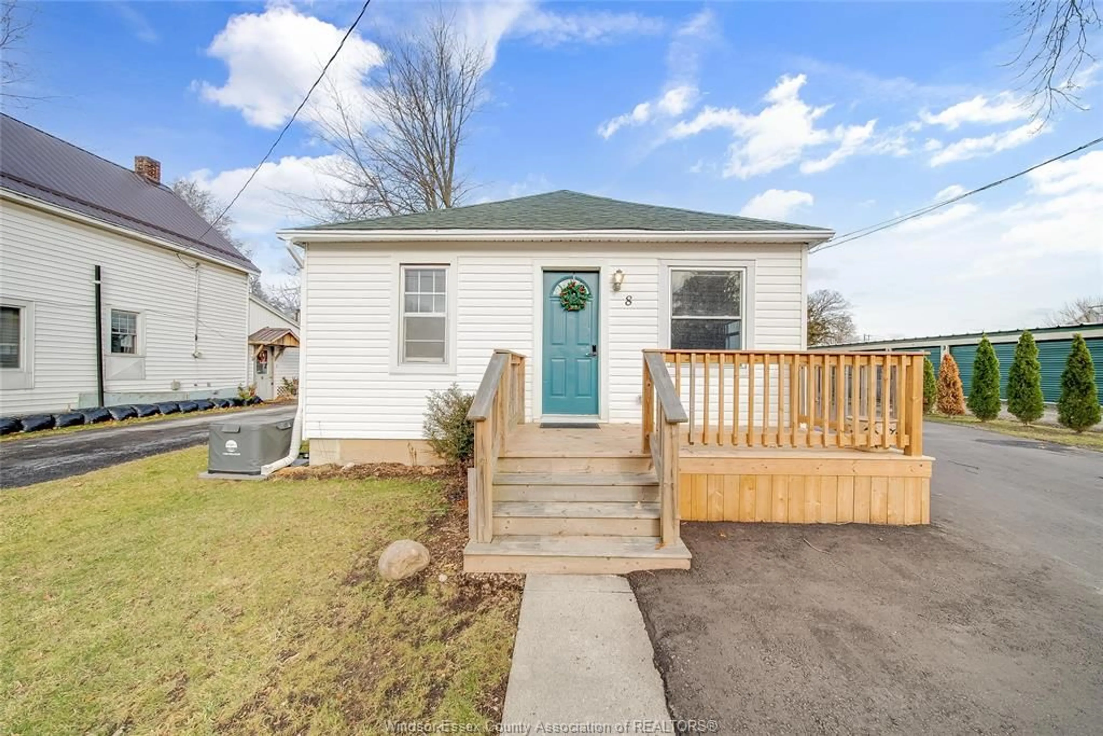 Unknown for 8 SARAH St, Thamesville Ontario N0P 2K0