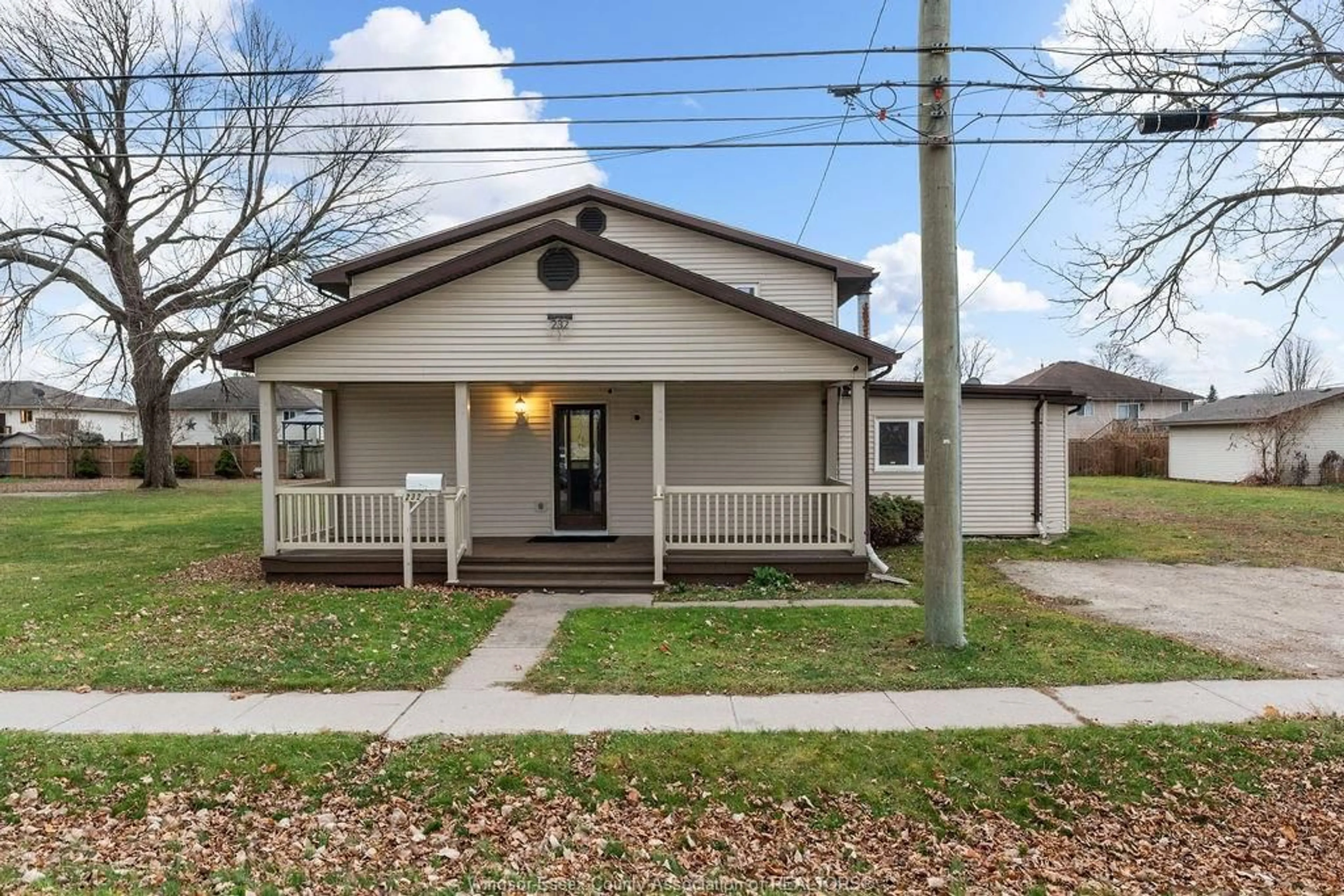 Home with vinyl exterior material, street for 232 REAUME Rd, LaSalle Ontario N8J 1B1