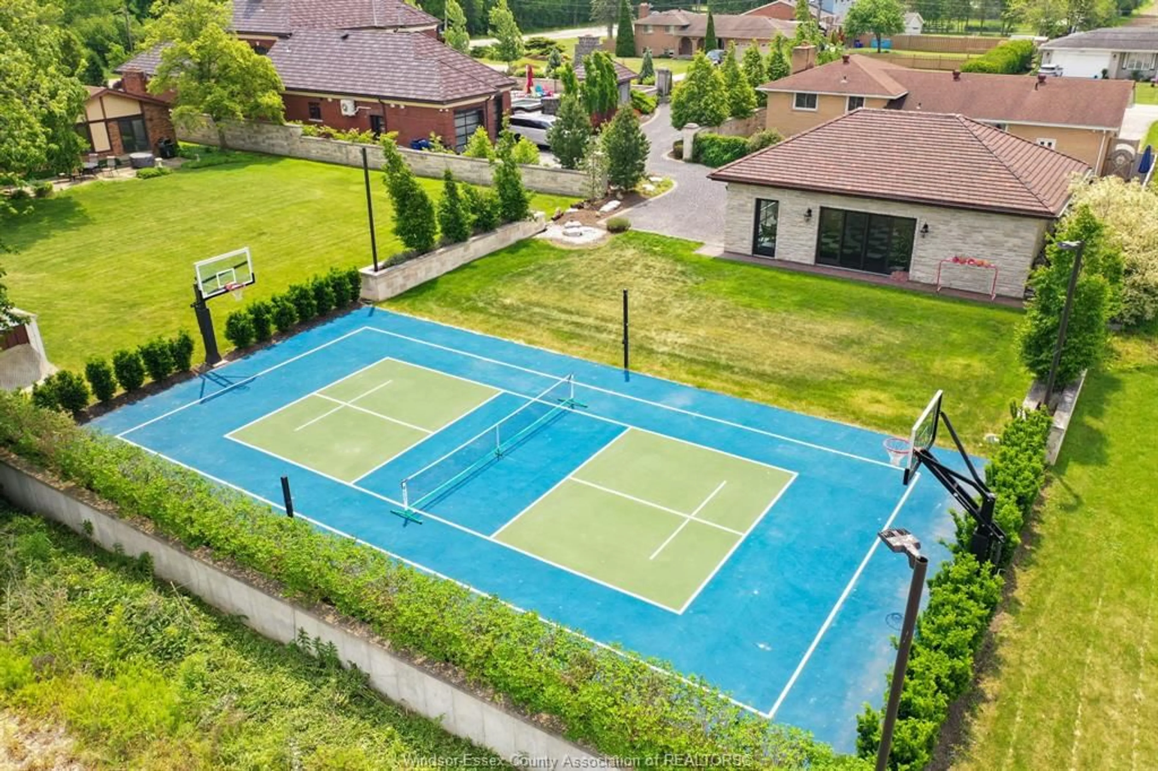 Unknown for 3050 BOUFFARD Rd, LaSalle Ontario N9H 1W5