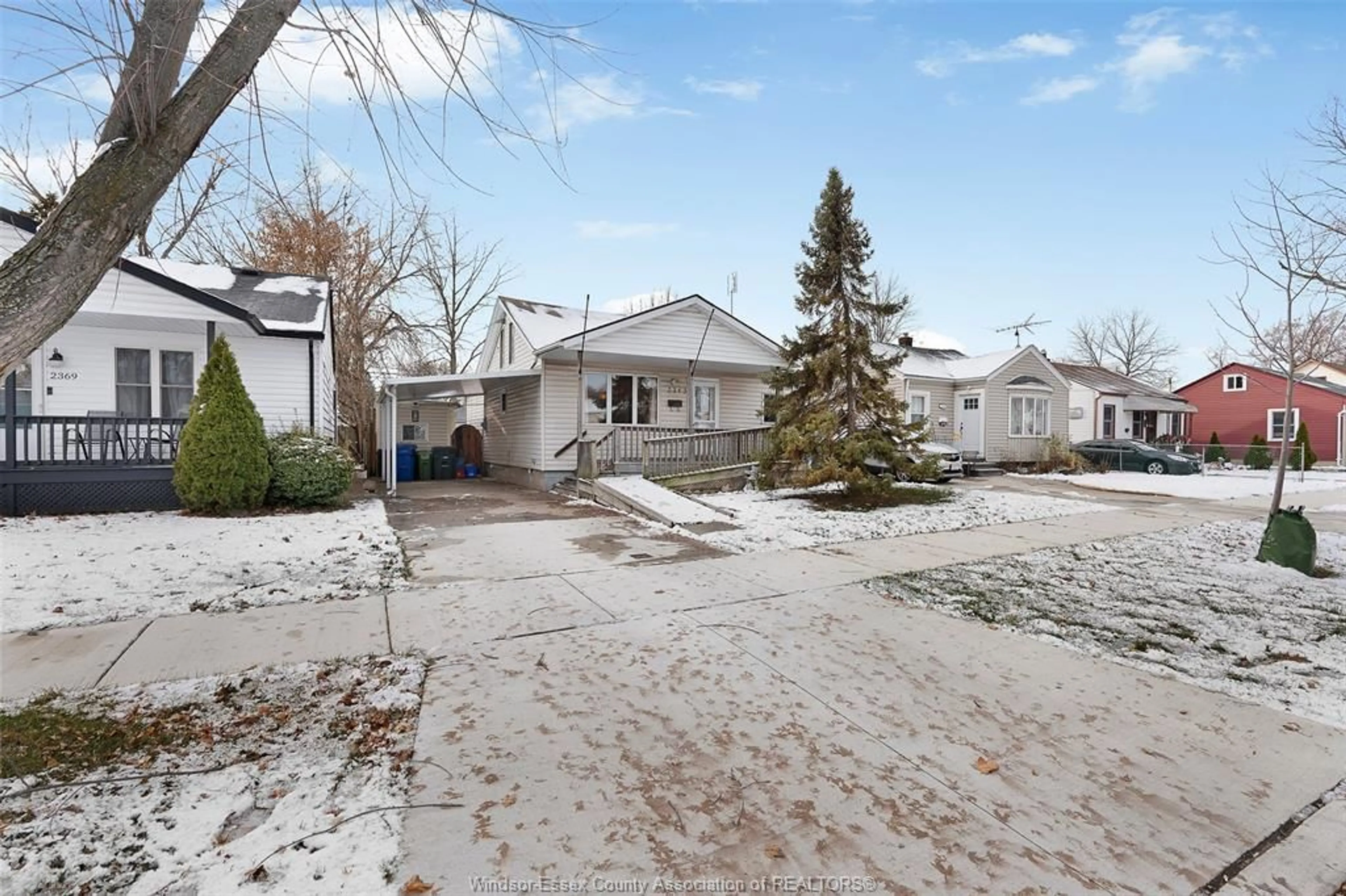 Unknown for 2363 WELLESLEY Ave, Windsor Ontario N82 2G3