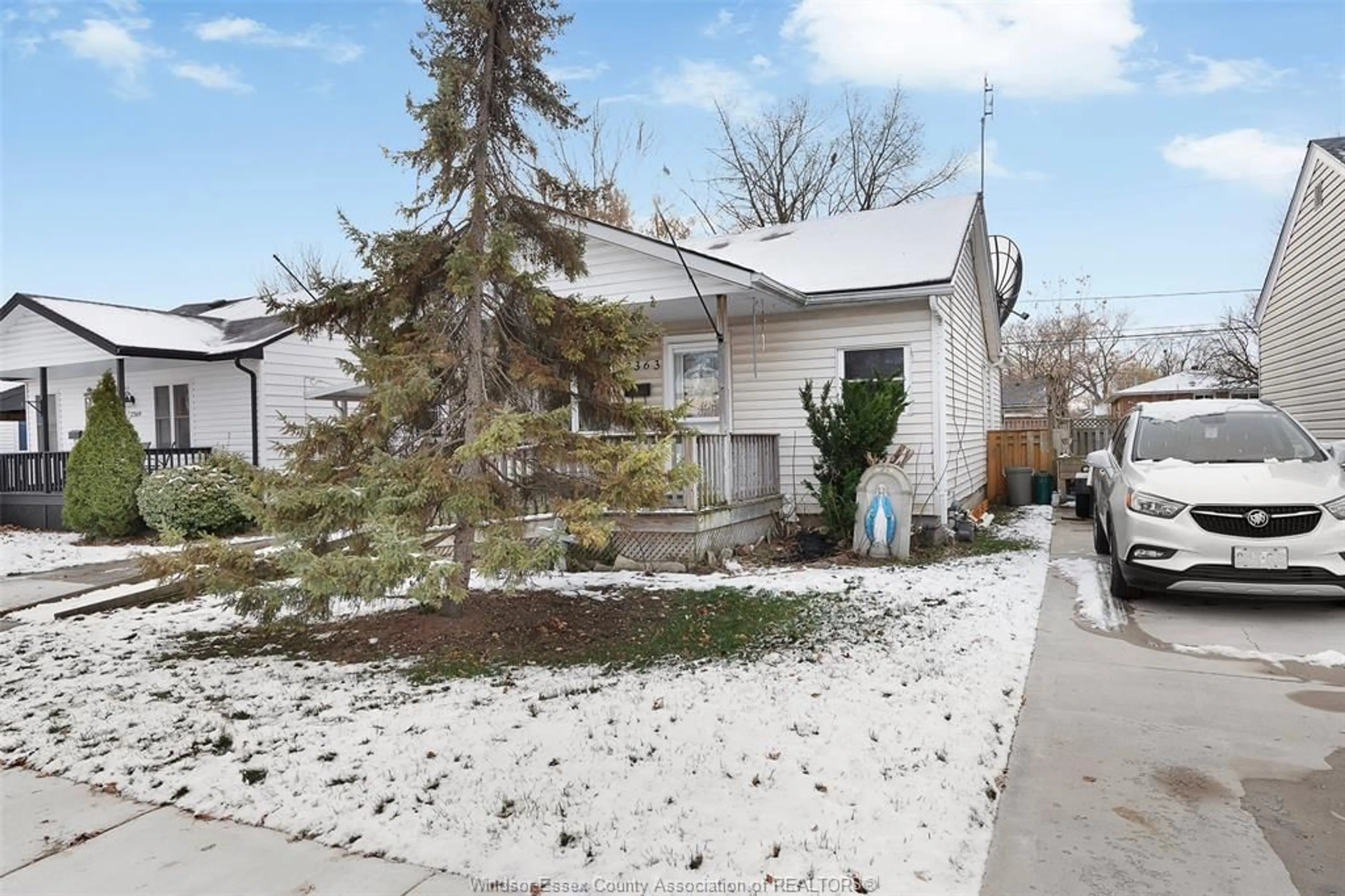 Unknown for 2363 WELLESLEY Ave, Windsor Ontario N82 2G3