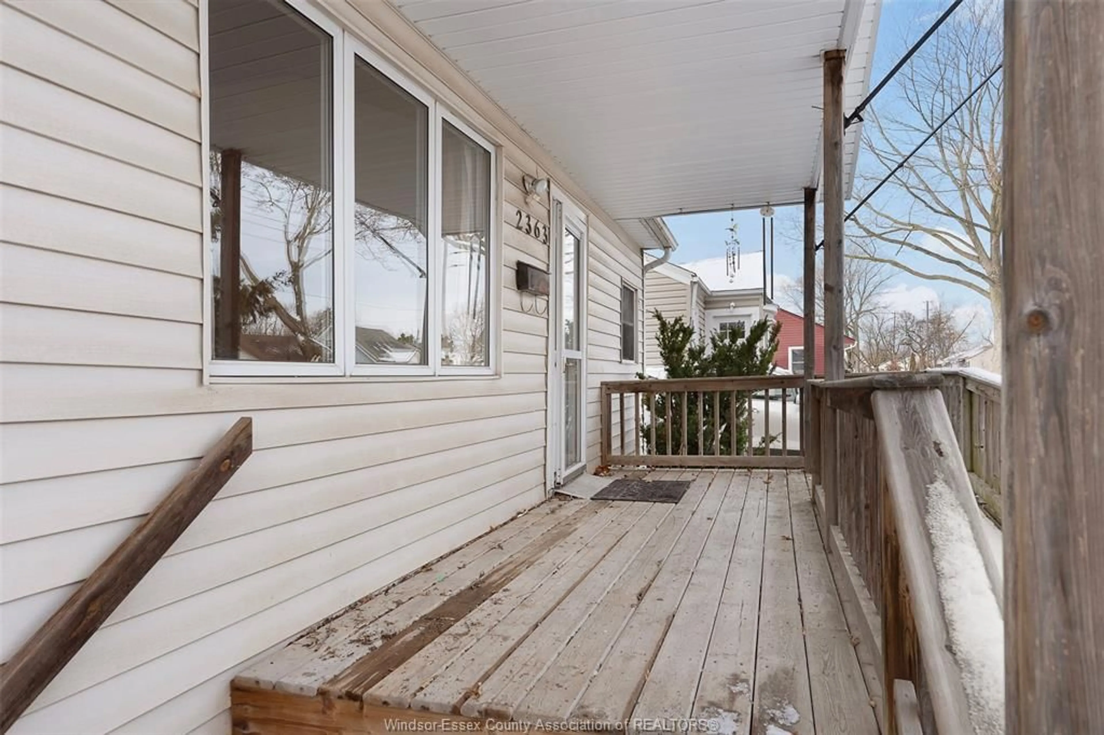 Patio, street for 2363 WELLESLEY Ave, Windsor Ontario N82 2G3