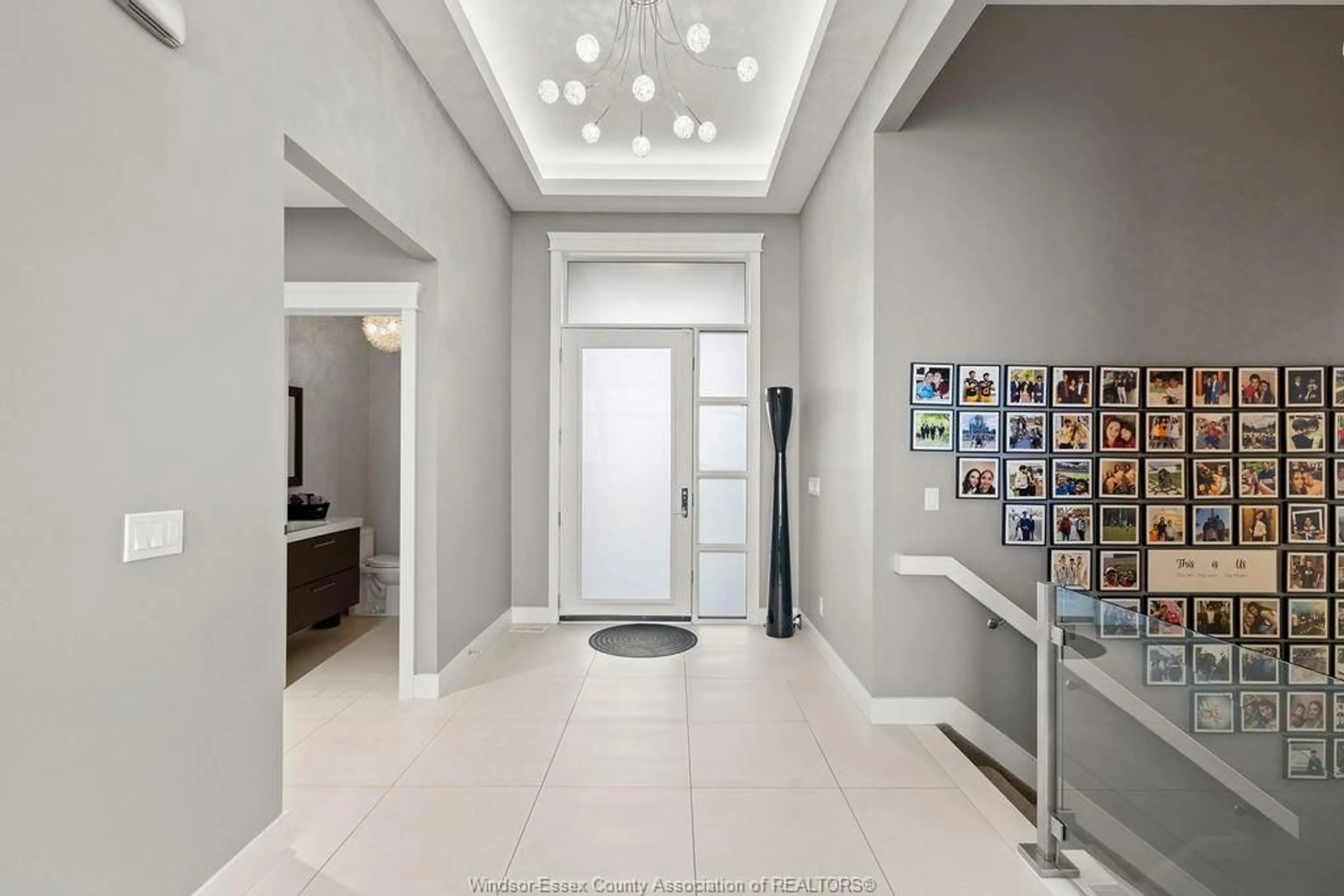 Indoor foyer for 371 CHARRON BEACH, Lakeshore Ontario N8L 0G2