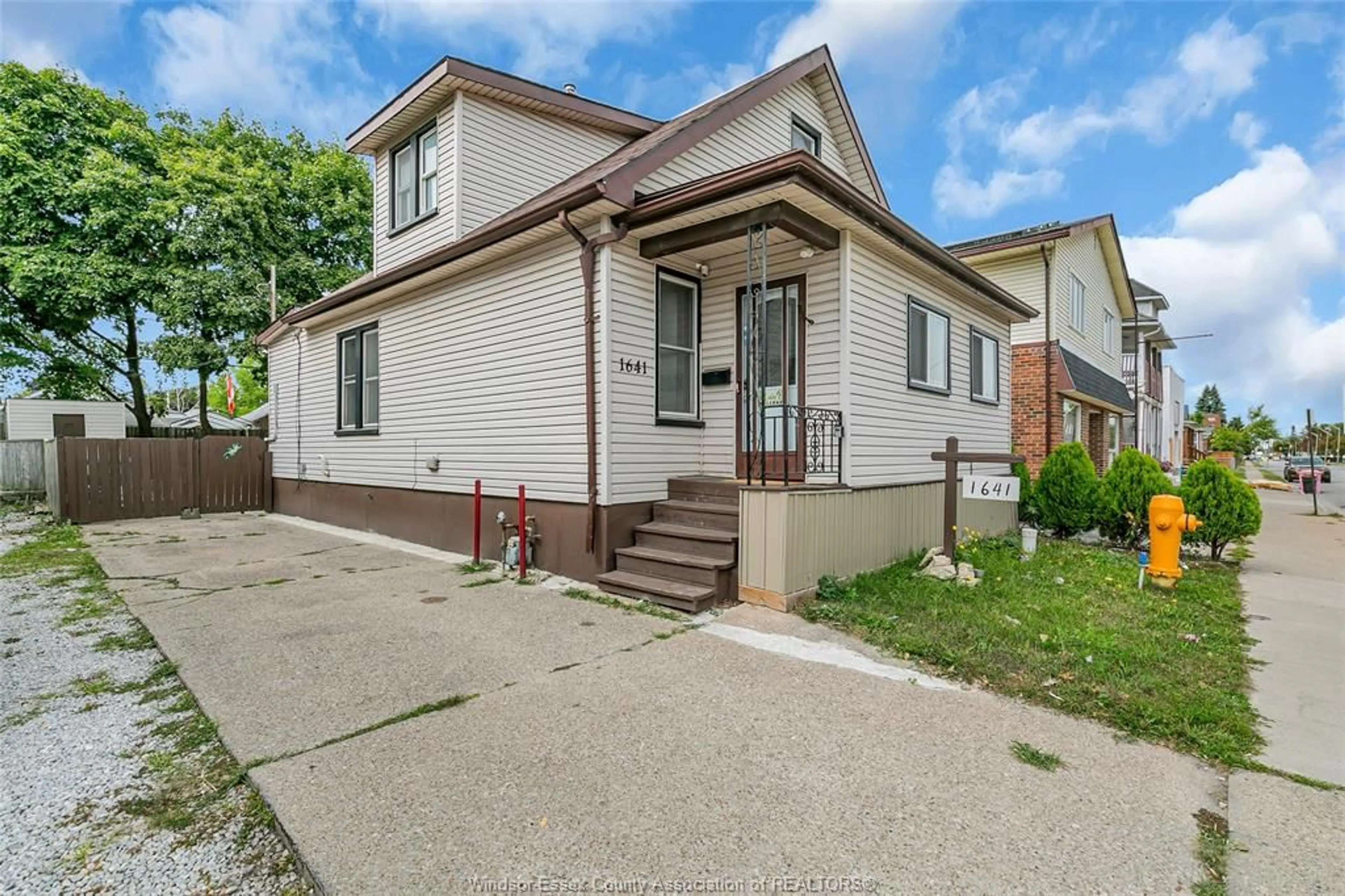 Unknown for 1641 DROUILLARD, Windsor Ontario N8Y 2S4