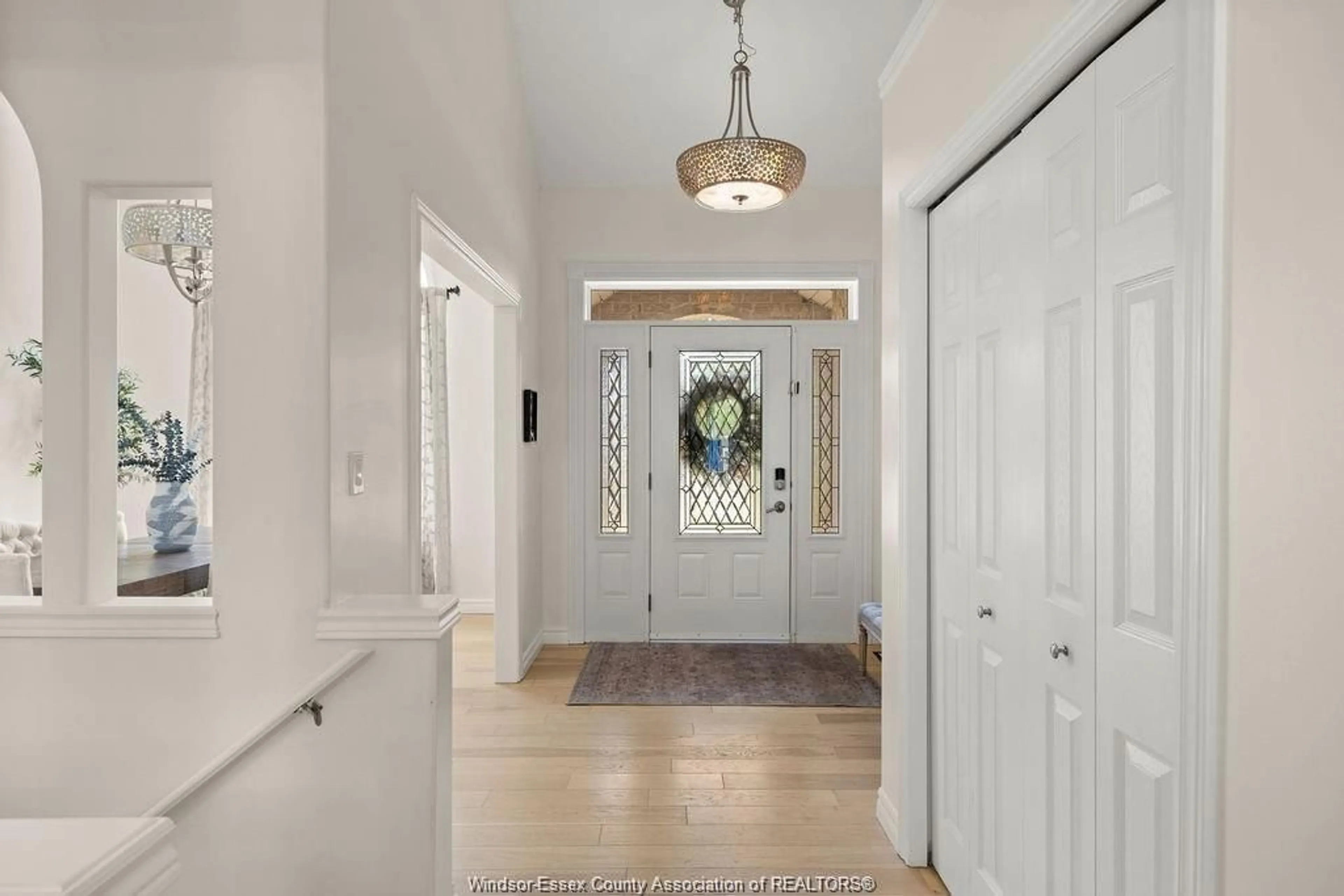 Indoor entryway for 622 GEORGE KENNEDY, Lakeshore Ontario N8L 1A4